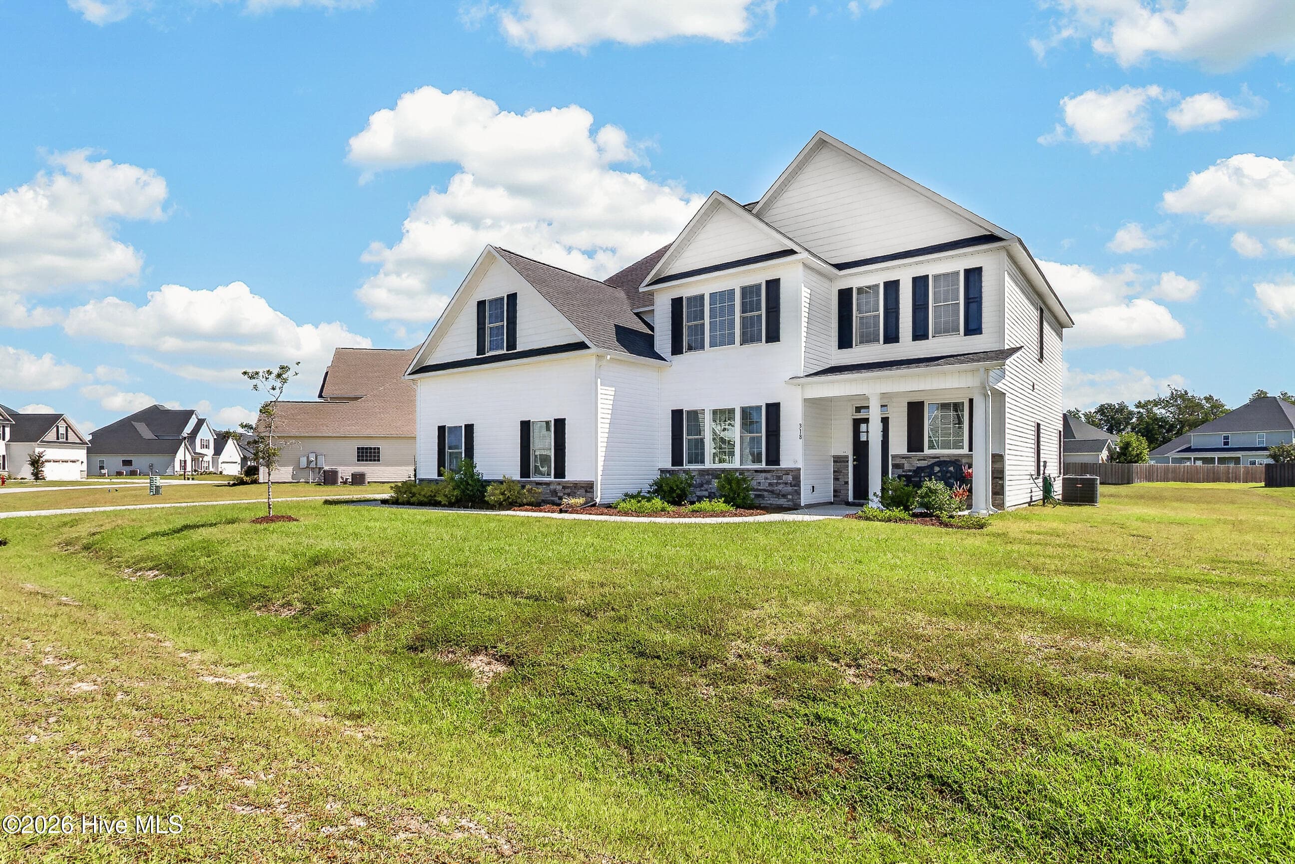 Single Family Residence at 318 Naval Store Drive, Jacksonville, NC 28546, photo 2 of 47