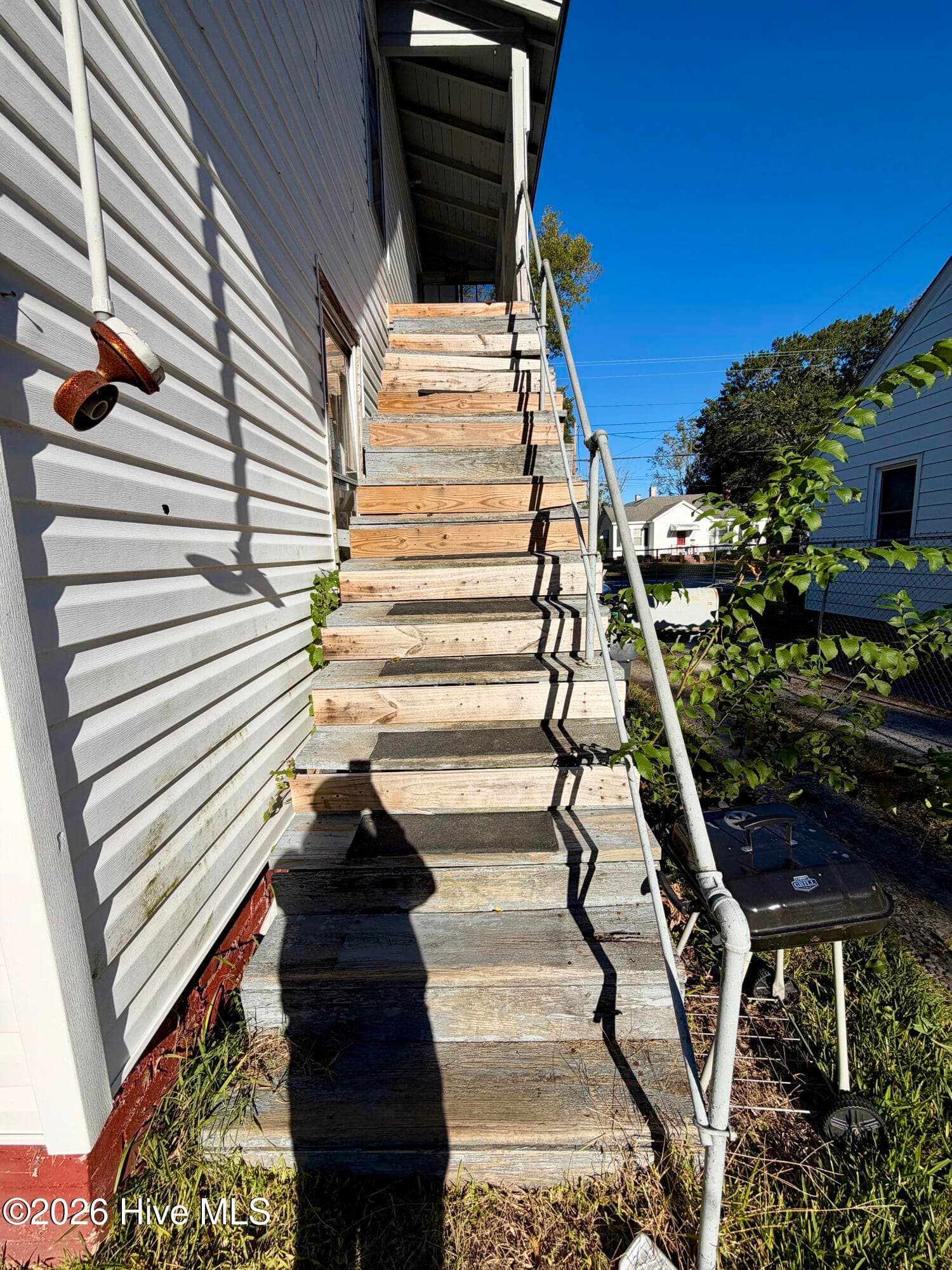 Duplex at 507 Warren Street, Williamston, NC 27892, photo 16 of 25