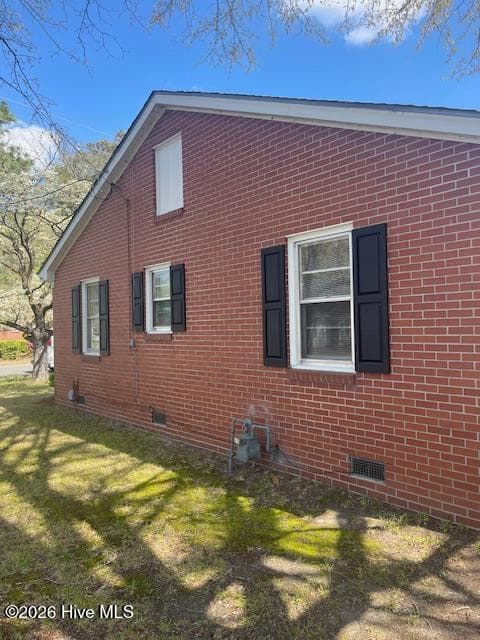 Single Family Residence at 406 W Daniels Street, Kinston, NC 28501, photo 3 of 3