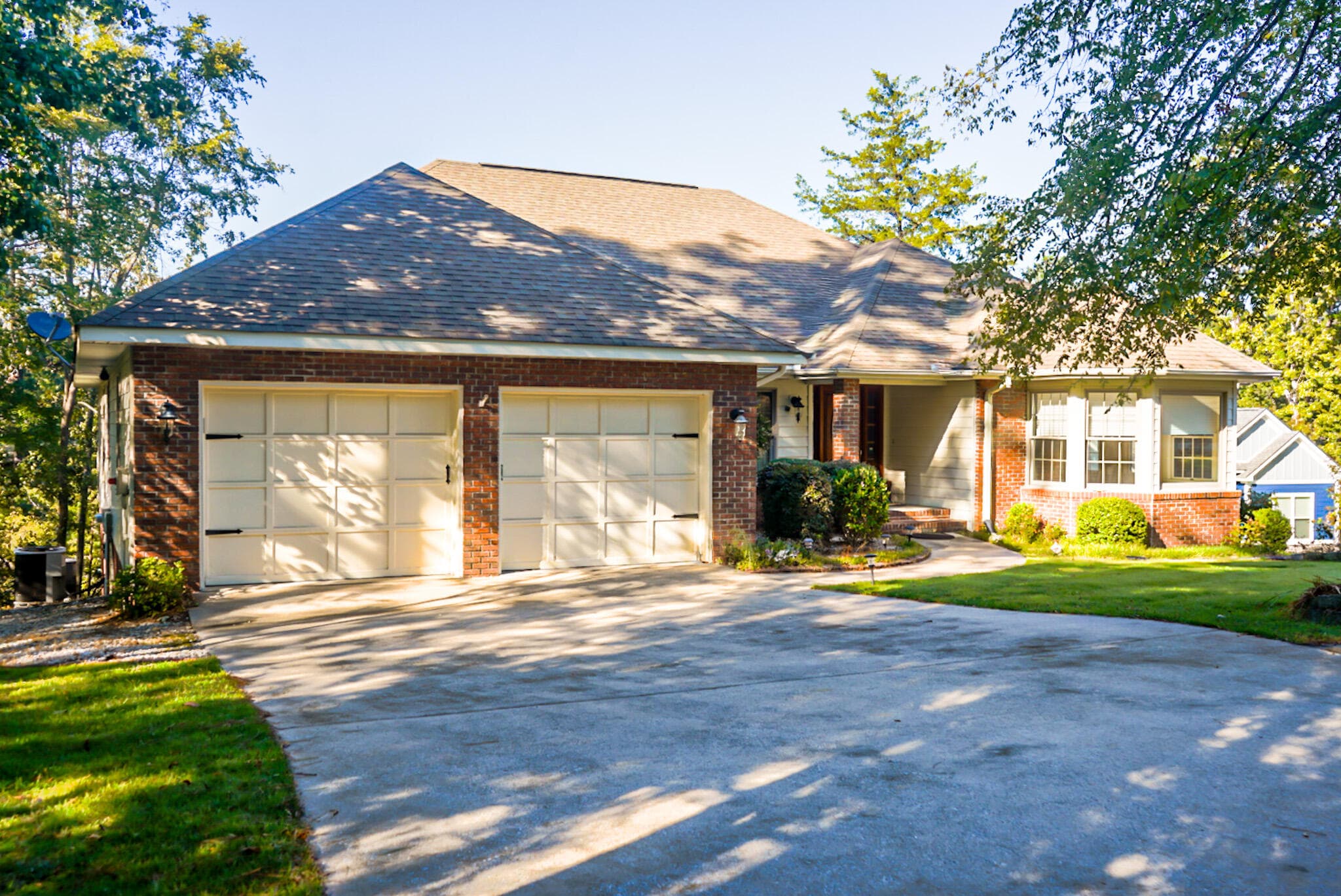 Single Family Residence at 409 Serenity Cove, McCormick, SC 29835, photo 19 of 67