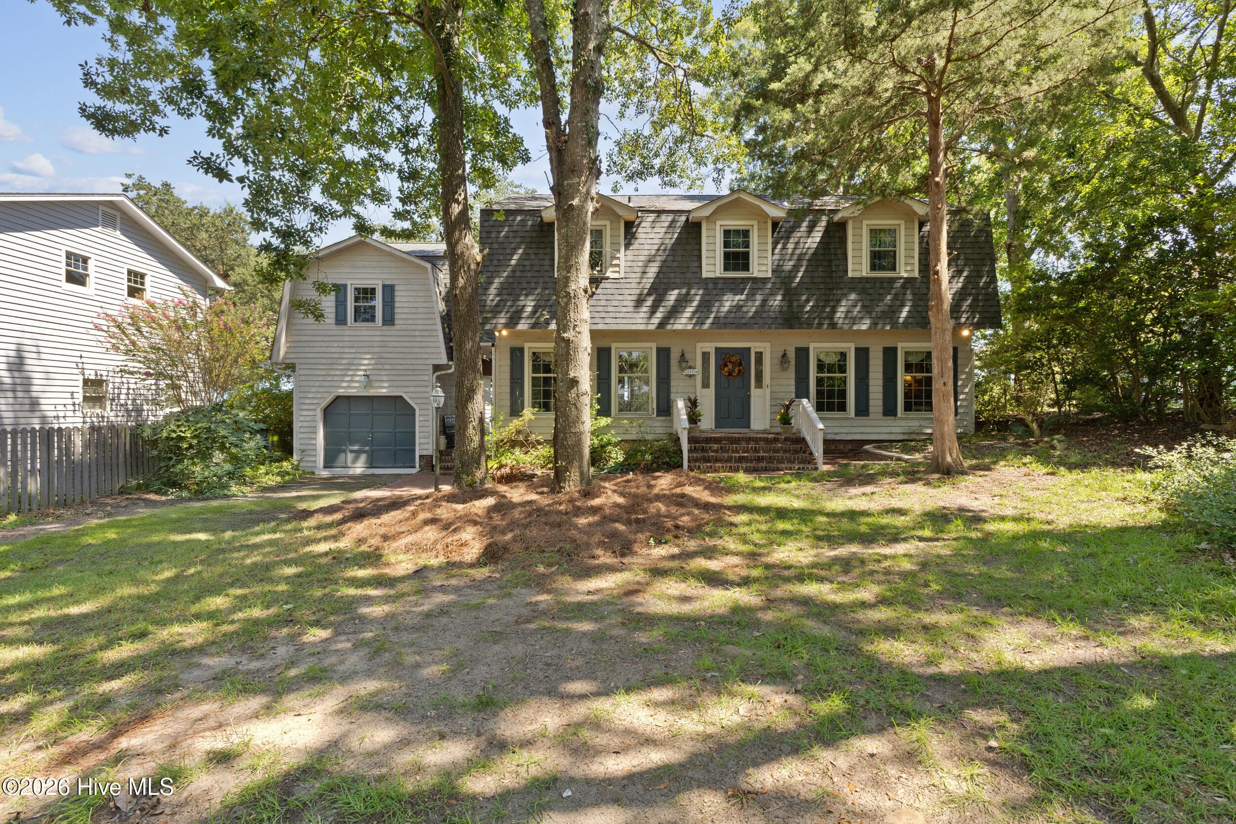 Single Family Residence at 345 Dogwood Lane, Hampstead, NC 28443, photo 8 of 61