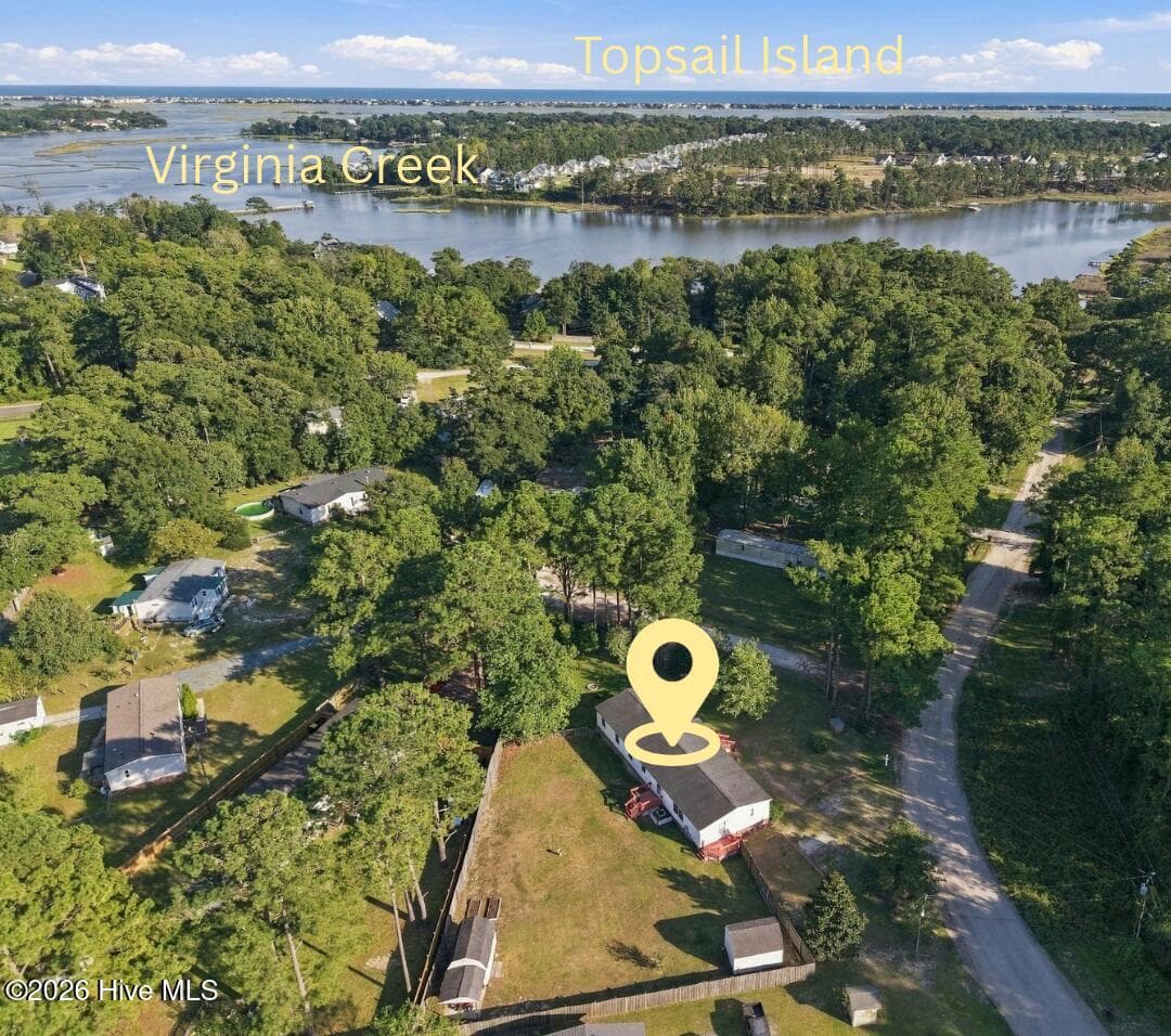 Manufactured Home at 683 Bay Harbor Drive, Hampstead, NC 28443, photo 7 of 40