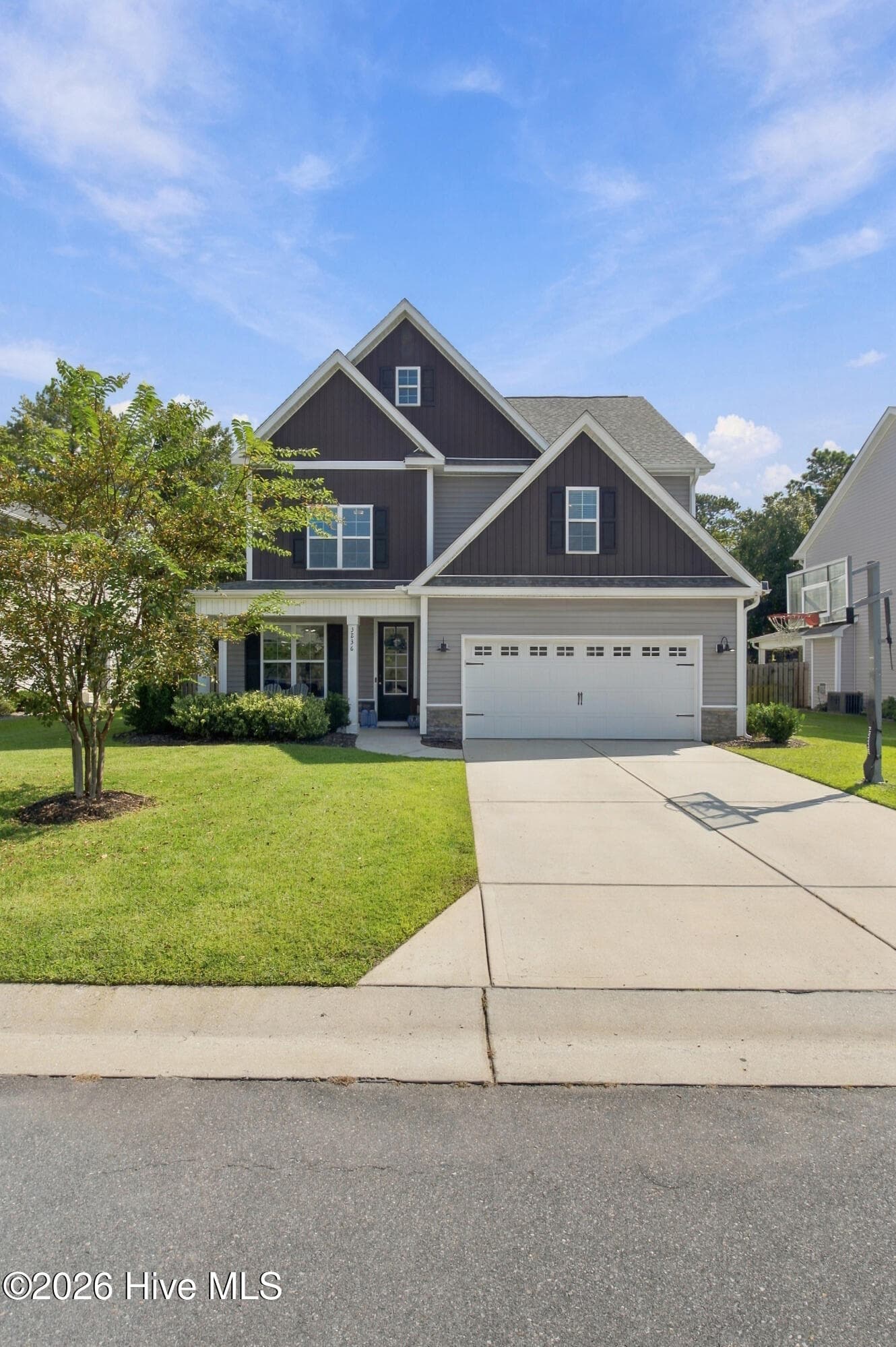 Single Family Residence at 3836 Smooth Water Drive, Castle Hayne, NC 28429, photo 3 of 62