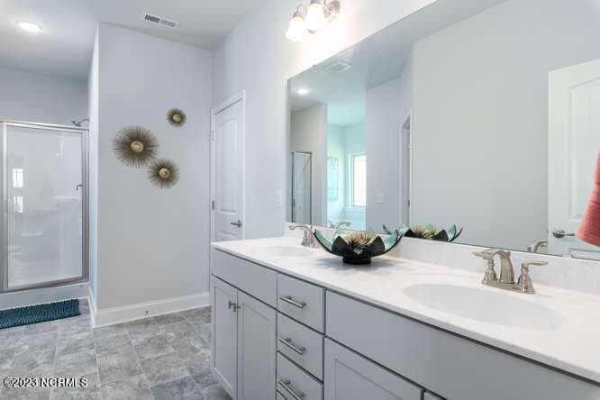 2129 Caracara Drive, New Bern, NC 28560