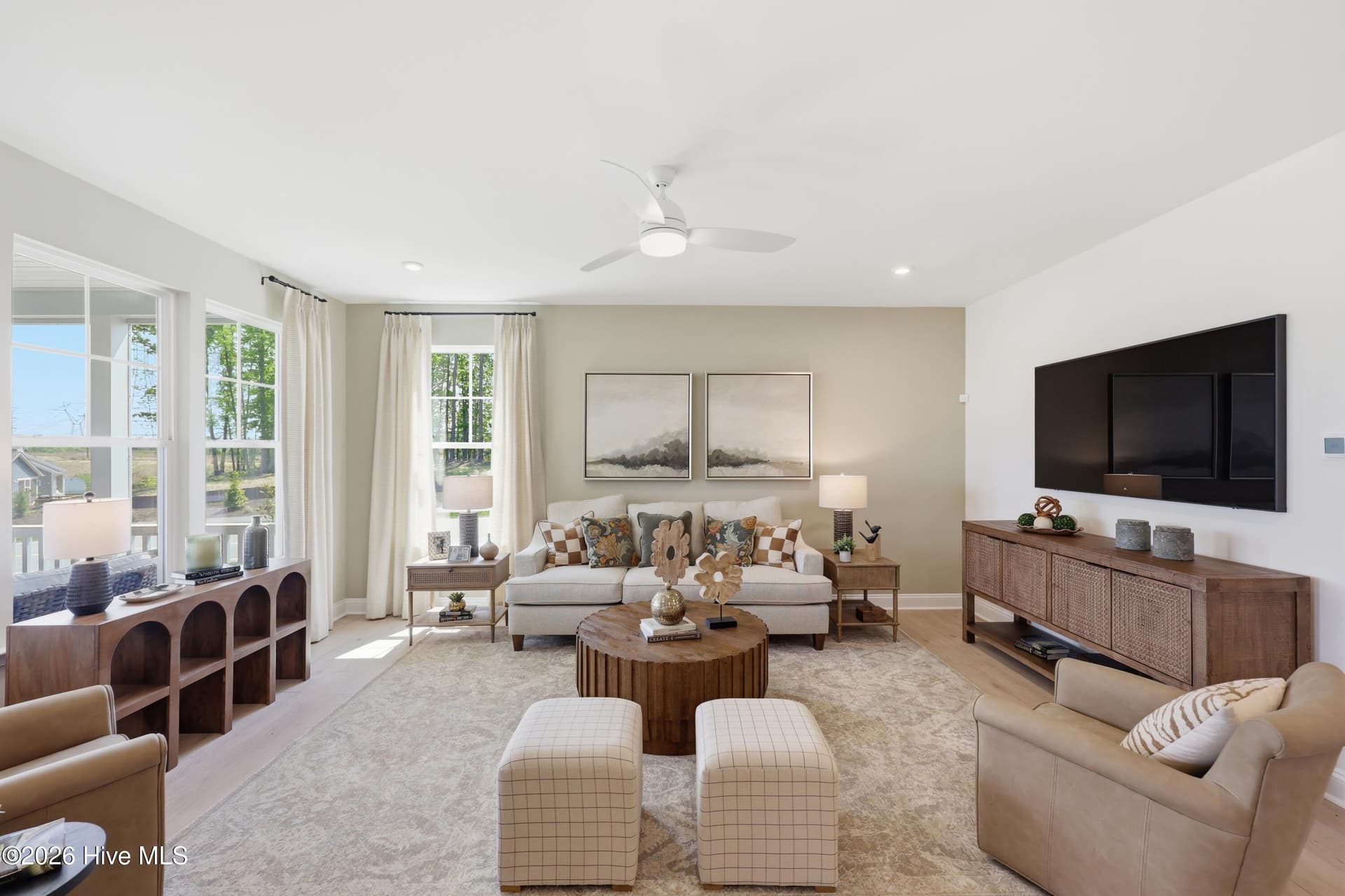 Single Family Residence at 1048 Fawn Valley Way, Wilmington, NC 28409, photo 6 of 36