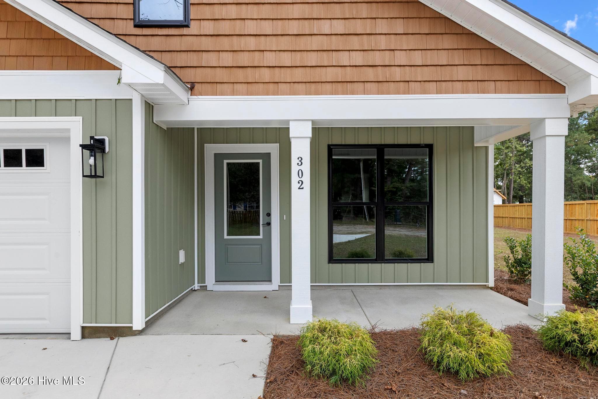 Single Family Residence at 302 Pine Court, Hampstead, NC 28443, photo 7 of 91