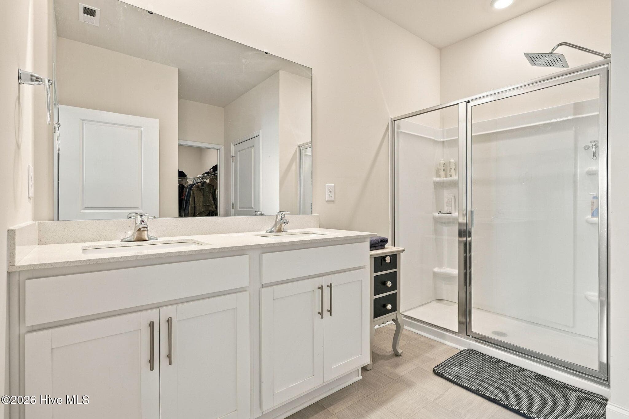 master bathroom - 2128 Nc Highway 102, Ayden, NC 28513