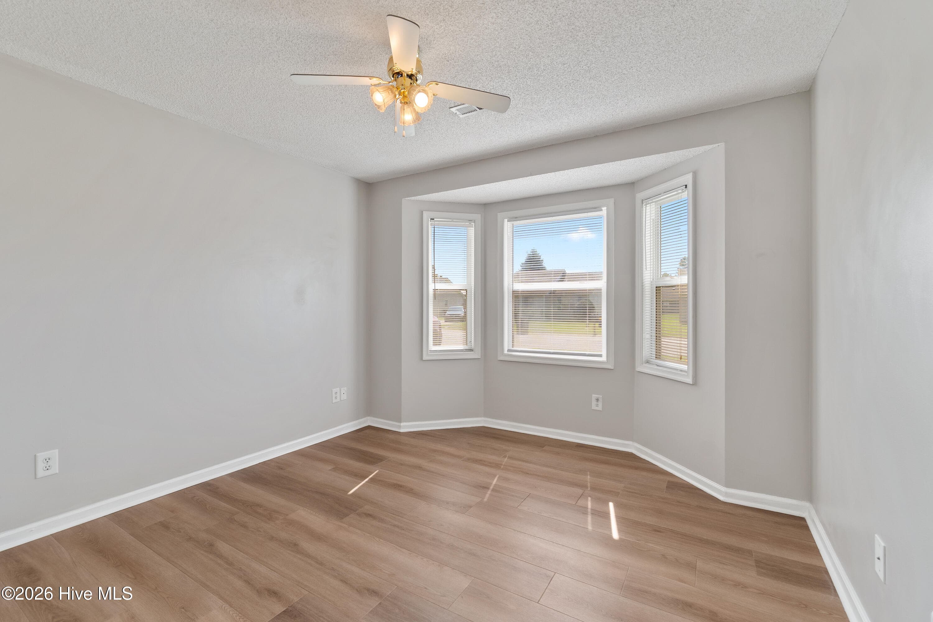 Single Family Residence at 105 Raintree Run, Elizabeth City, NC 27909, photo 3 of 4