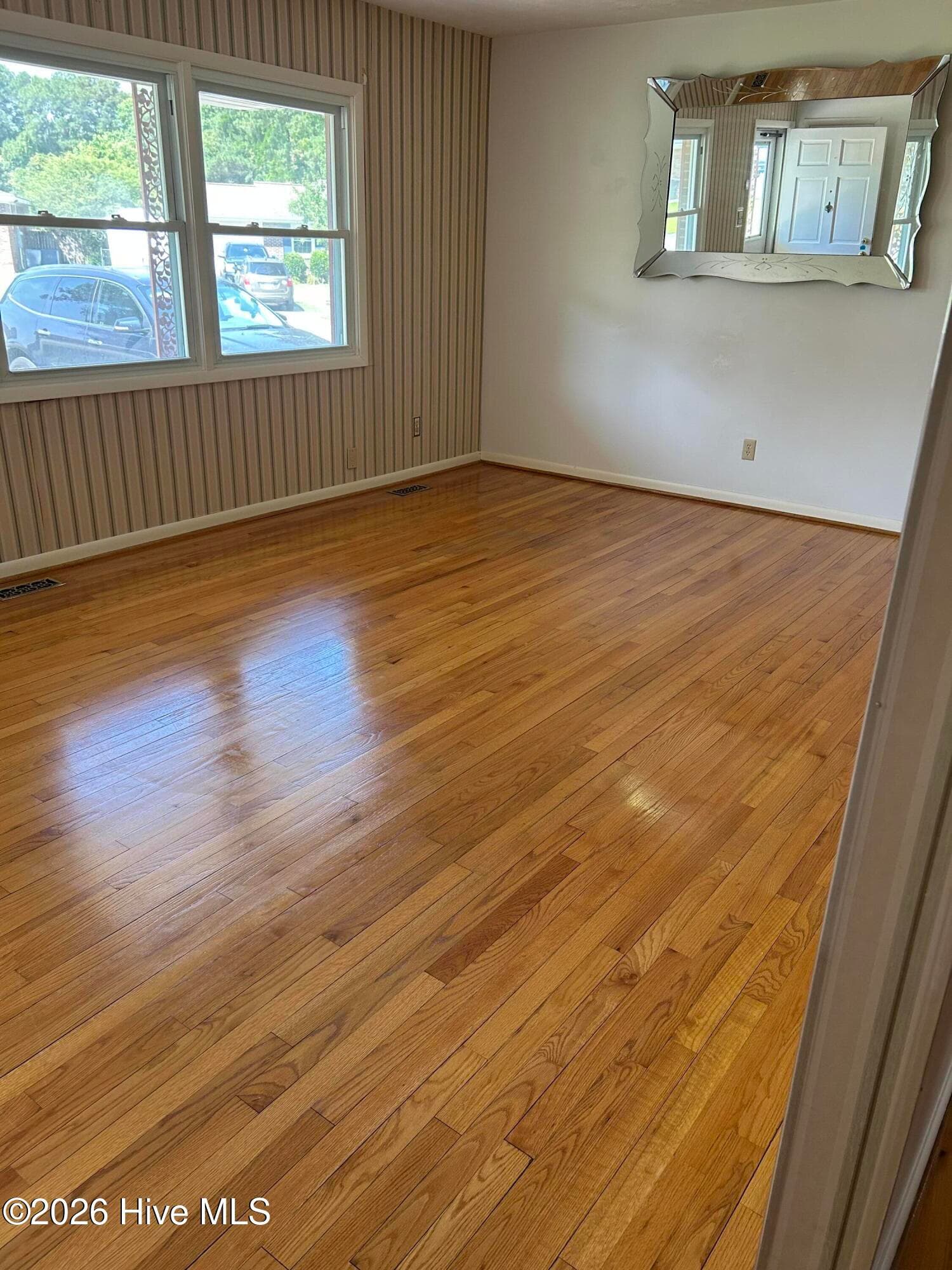 Single Family Residence at 700 Oakwood Avenue, Jacksonville, NC 28546, photo 14 of 15