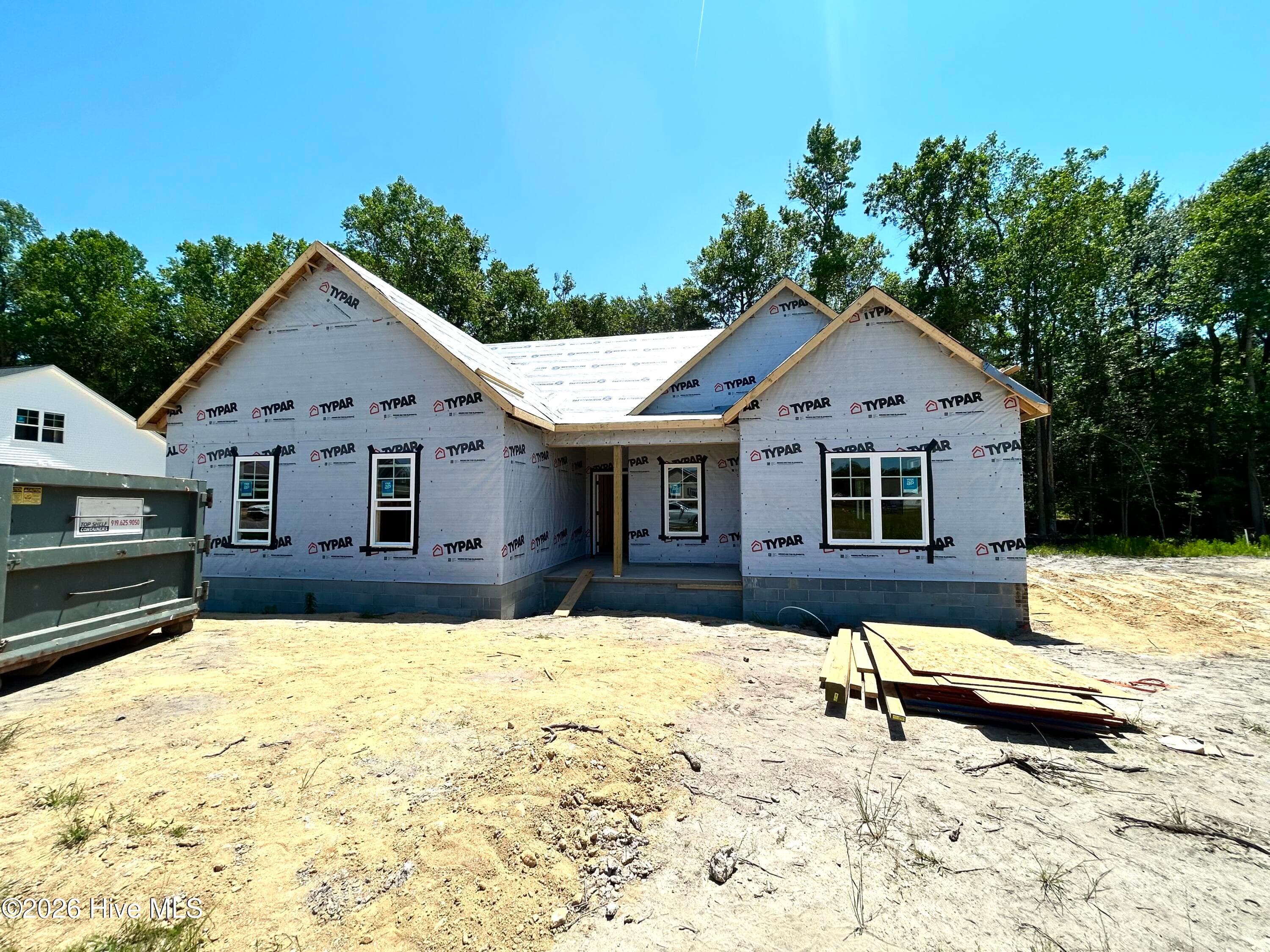 Single Family Residence at 3704 Huntcliff Drive, La Grange, NC 28551, photo 8 of 100
