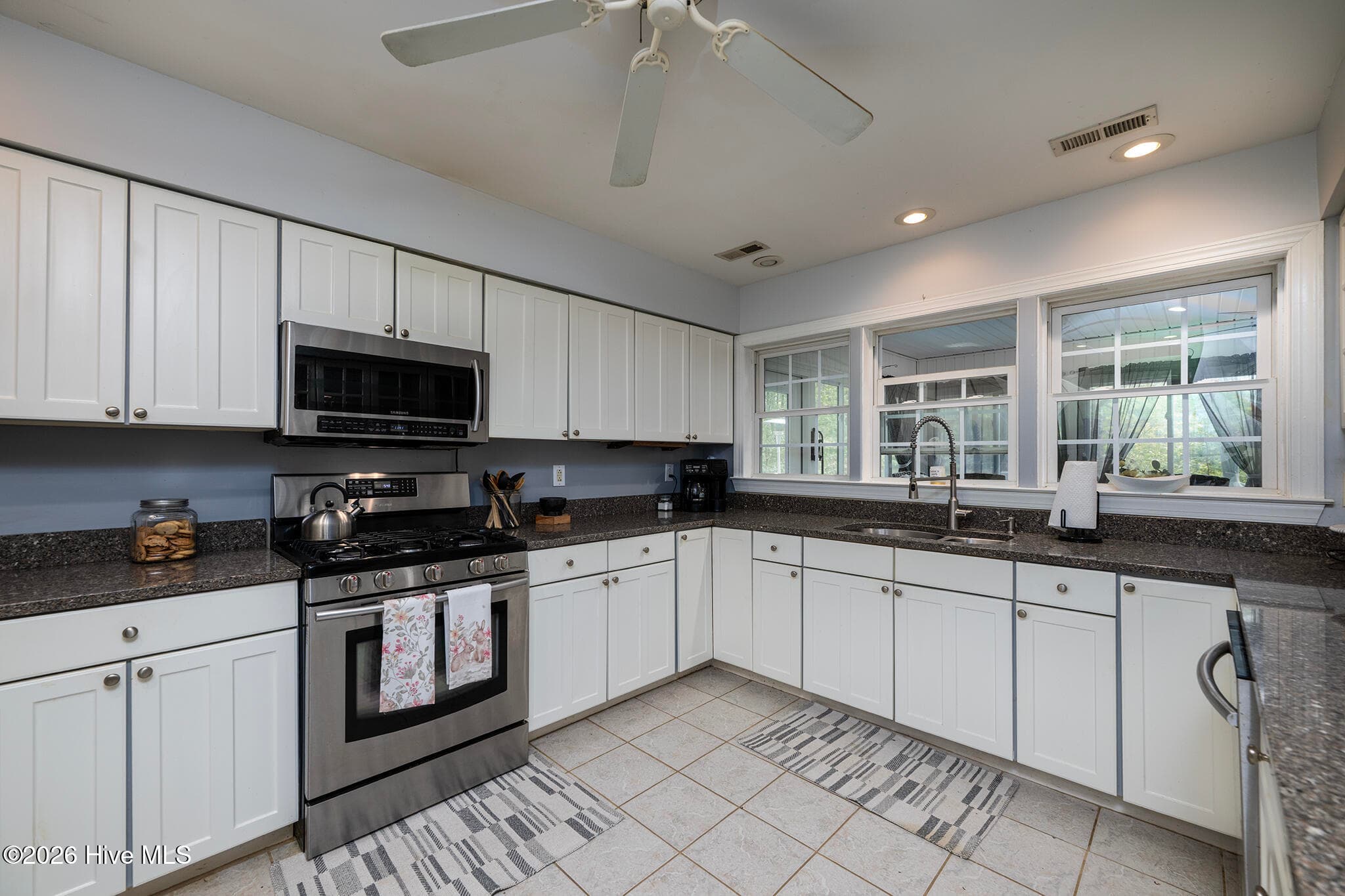 Kitchen with Abundant Cabinet Storage - 106 Windlass Way, Aurora, NC 27806