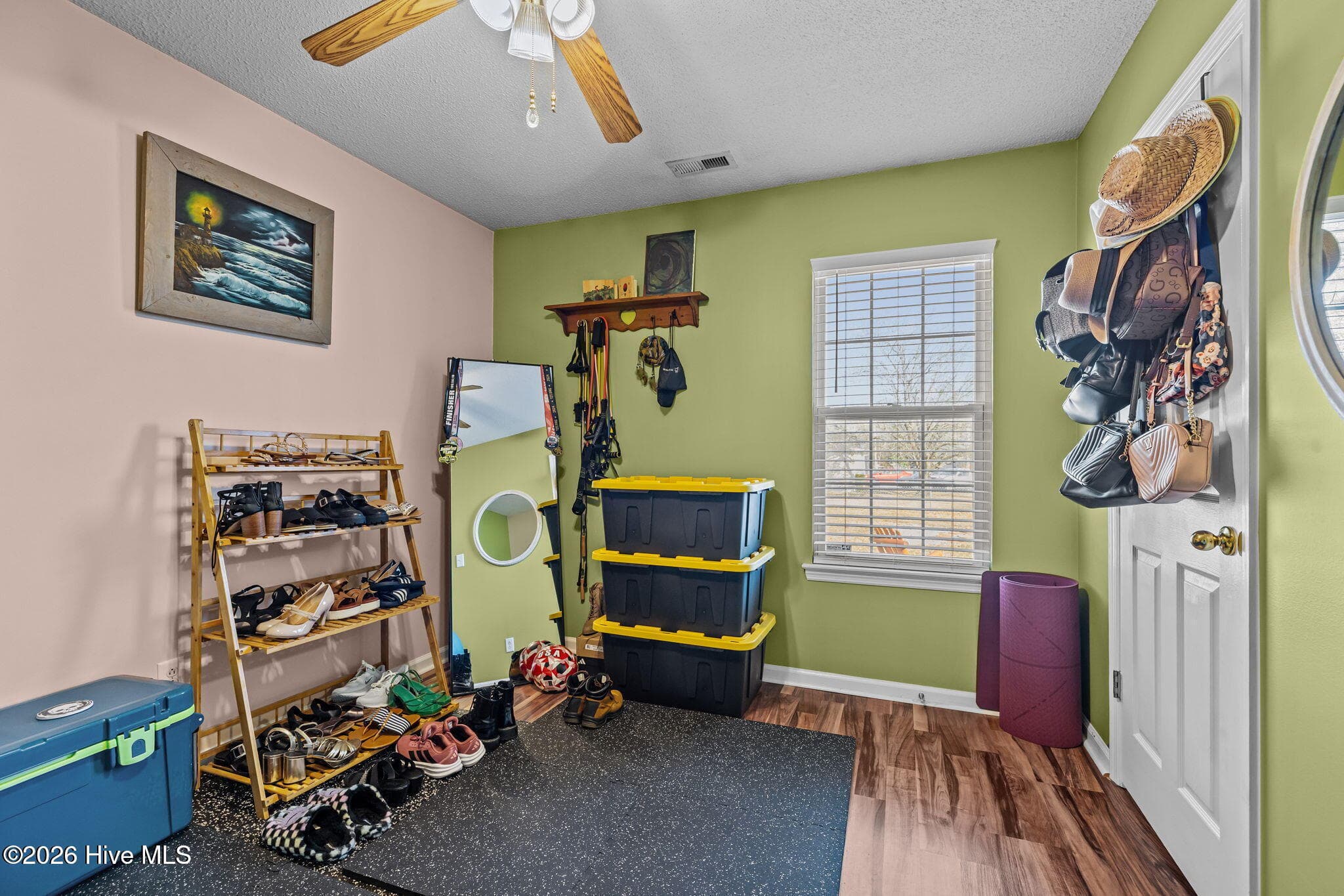 Single Family Residence at 305 Tassel Court, Hubert, NC 28539, photo 14 of 17
