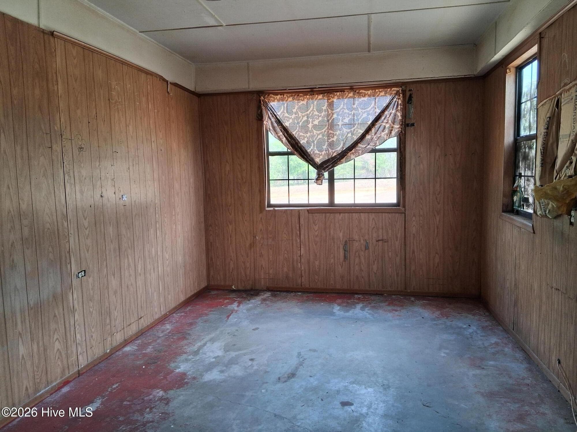 Den - 190 Nathaniel Howard Road Na, Waynesboro, GA 30830