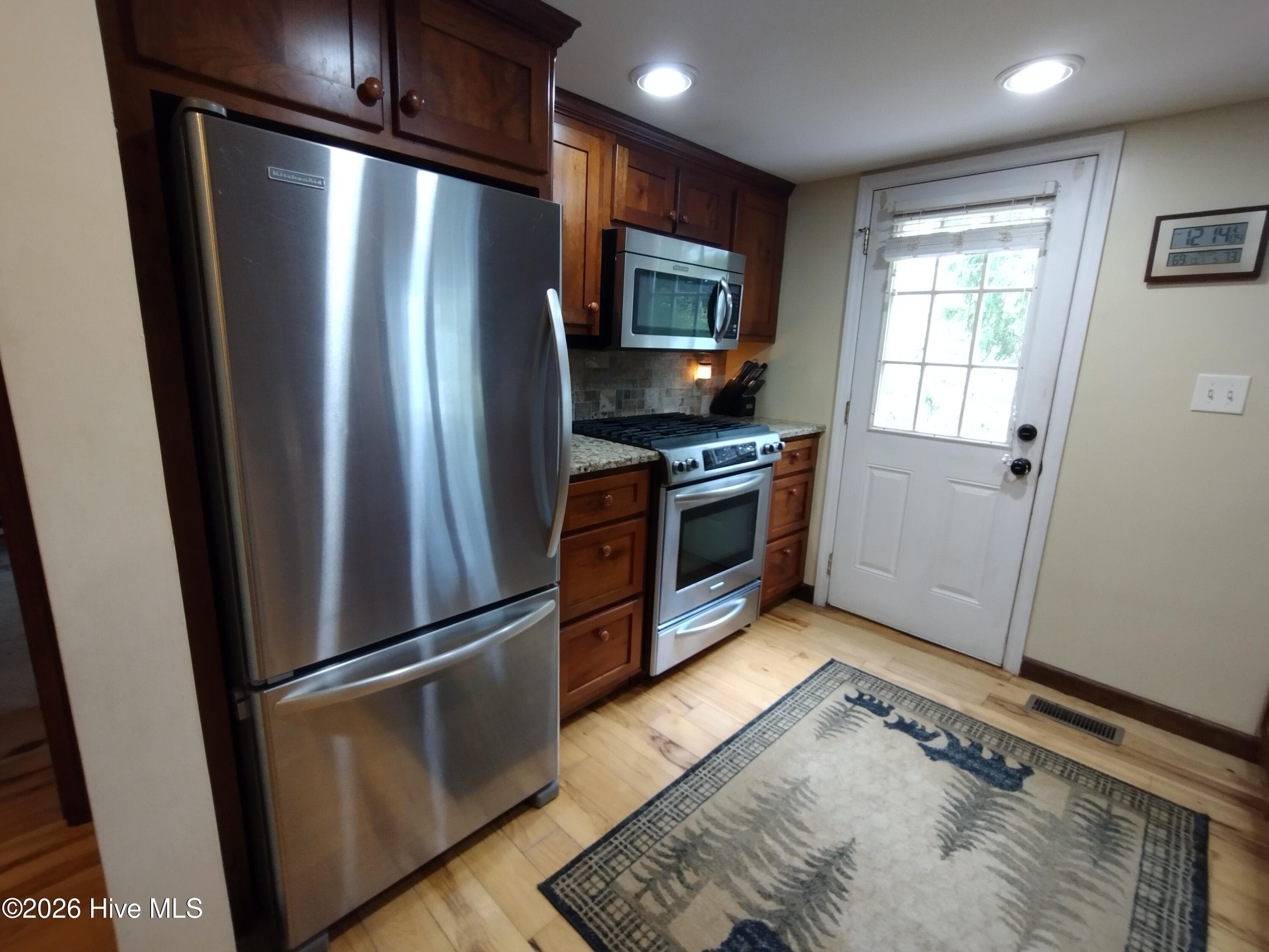 Single Family Residence at 33 Lake Wells Terrace, Murphy, NC 28906, photo 21 of 81