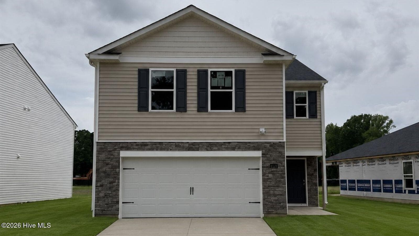 Single Family Residence at 2104 Montalvan Drive, Greenville, NC 27834, photo 3 of 47