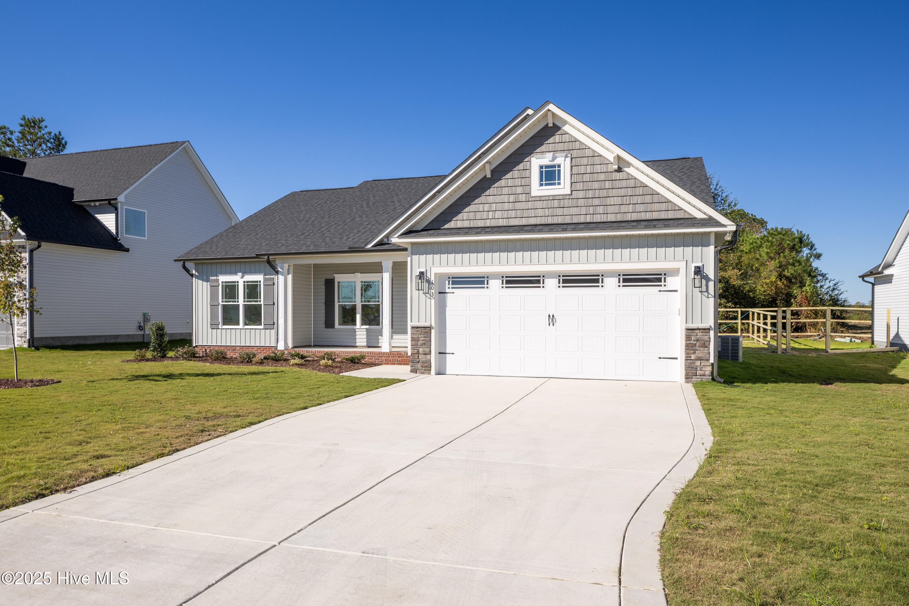 103 Sunny Acres Lane, Clinton, NC 28328
