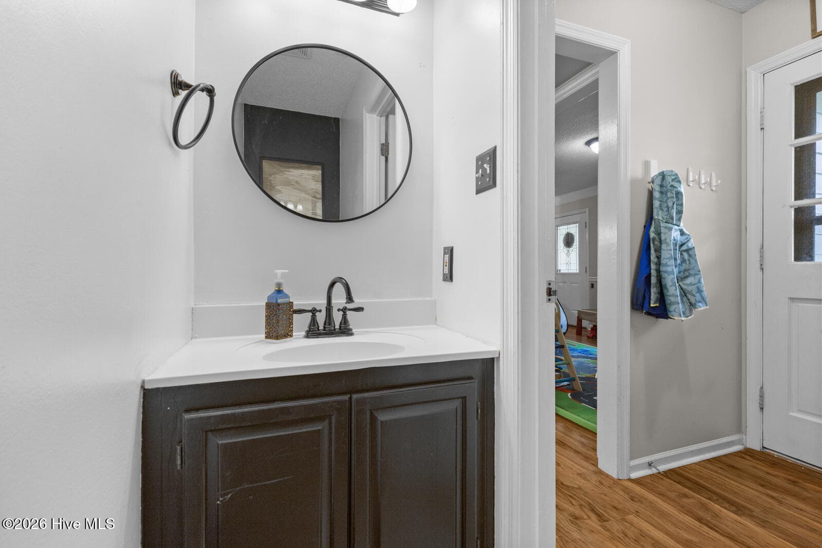 Single Family Residence at 405 Wolf Run Drive, Jacksonville, NC 28546, photo 14 of 31
