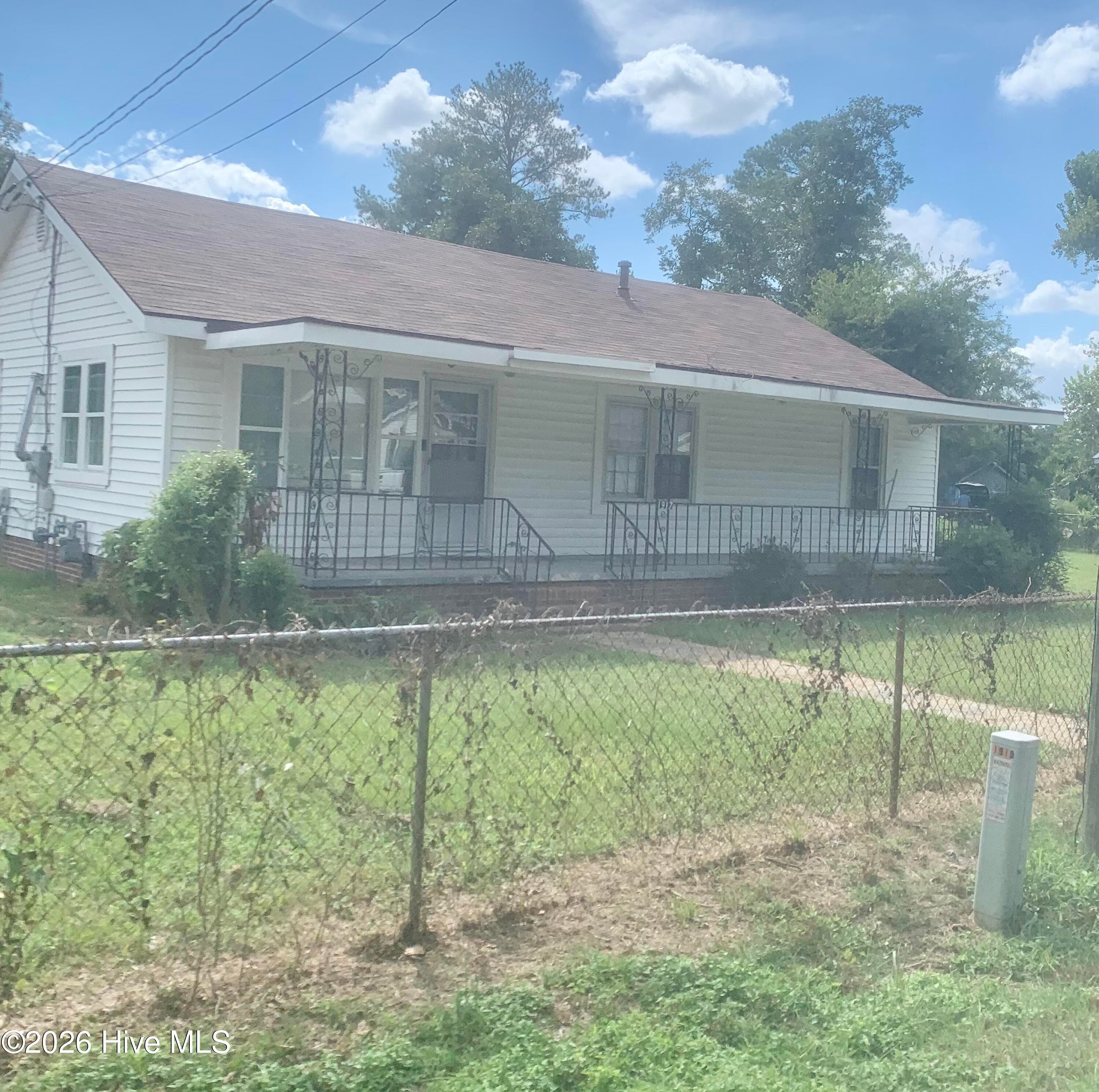 Single Family Residence at 1917 Lazenby Drive, Augusta, GA 30906, photo 4 of 24