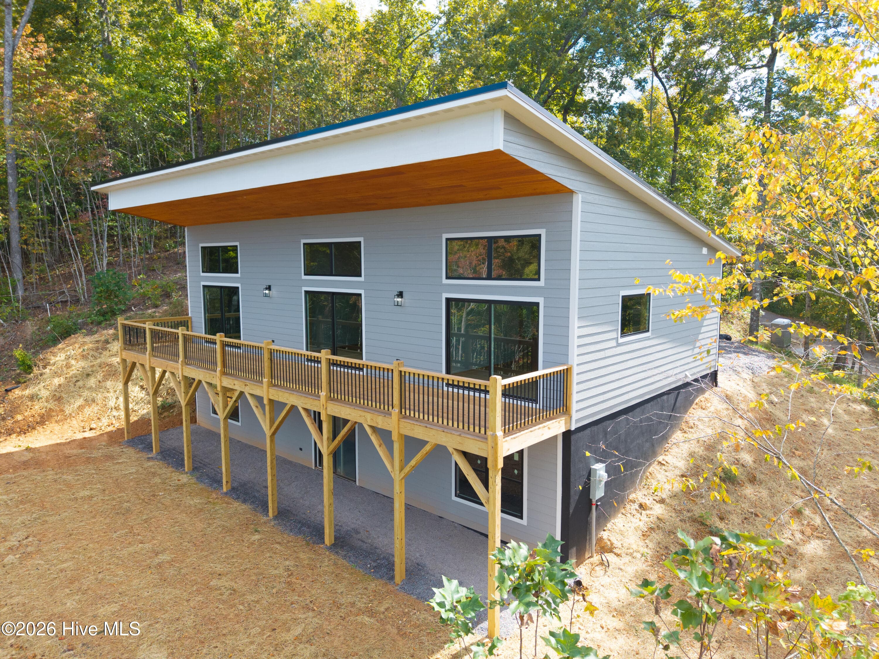 Single Family Residence at 447 Big Sky Drive, Murphy, NC 28906, photo 2 of 39