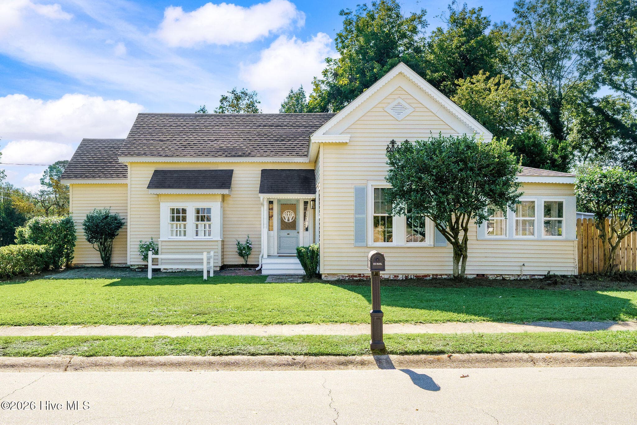 130 E Main Street, Rose Hill, NC 28458