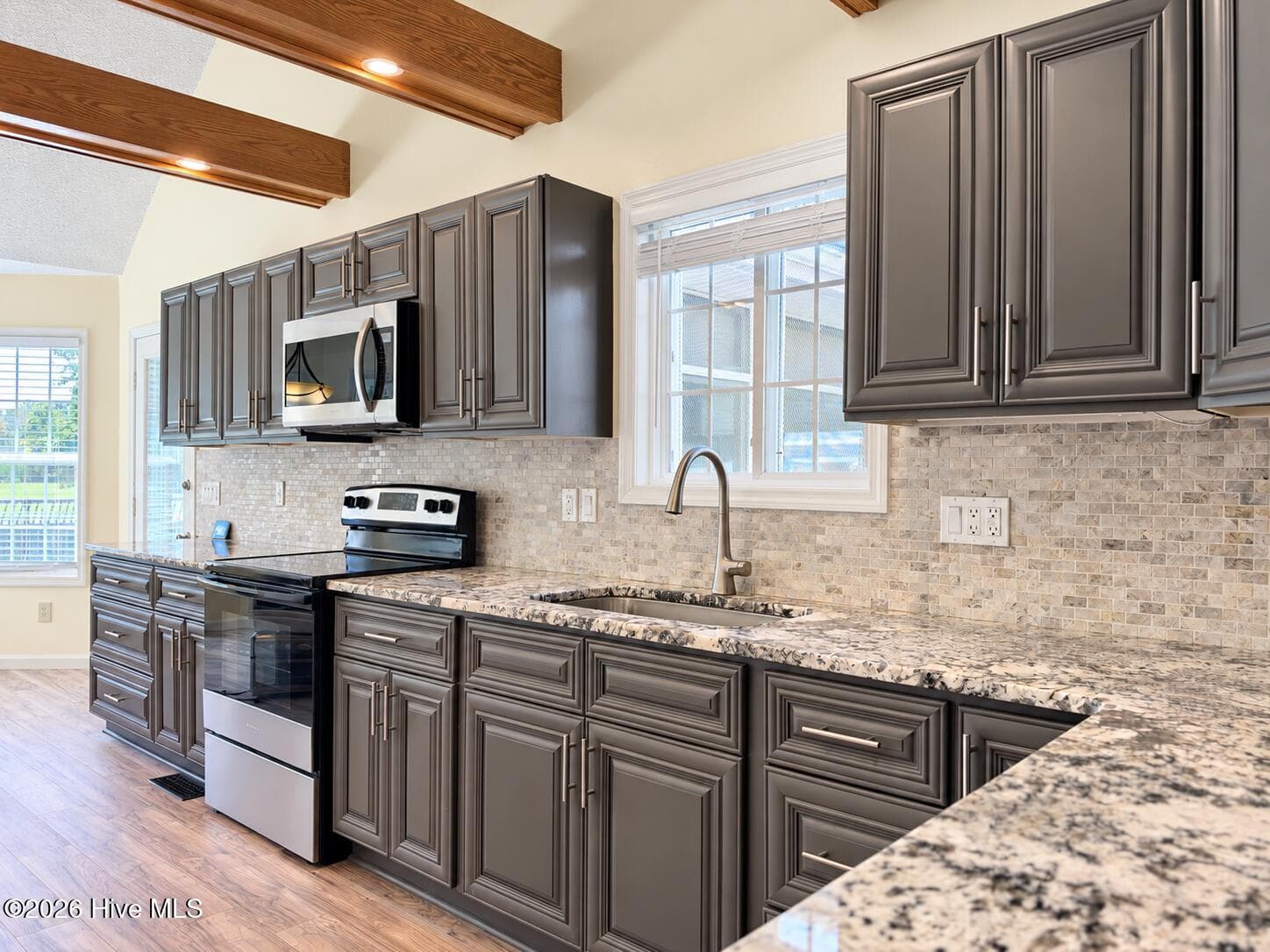 Single Family Residence at 107 Bogey Court, Hampstead, NC 28443, photo 21 of 55