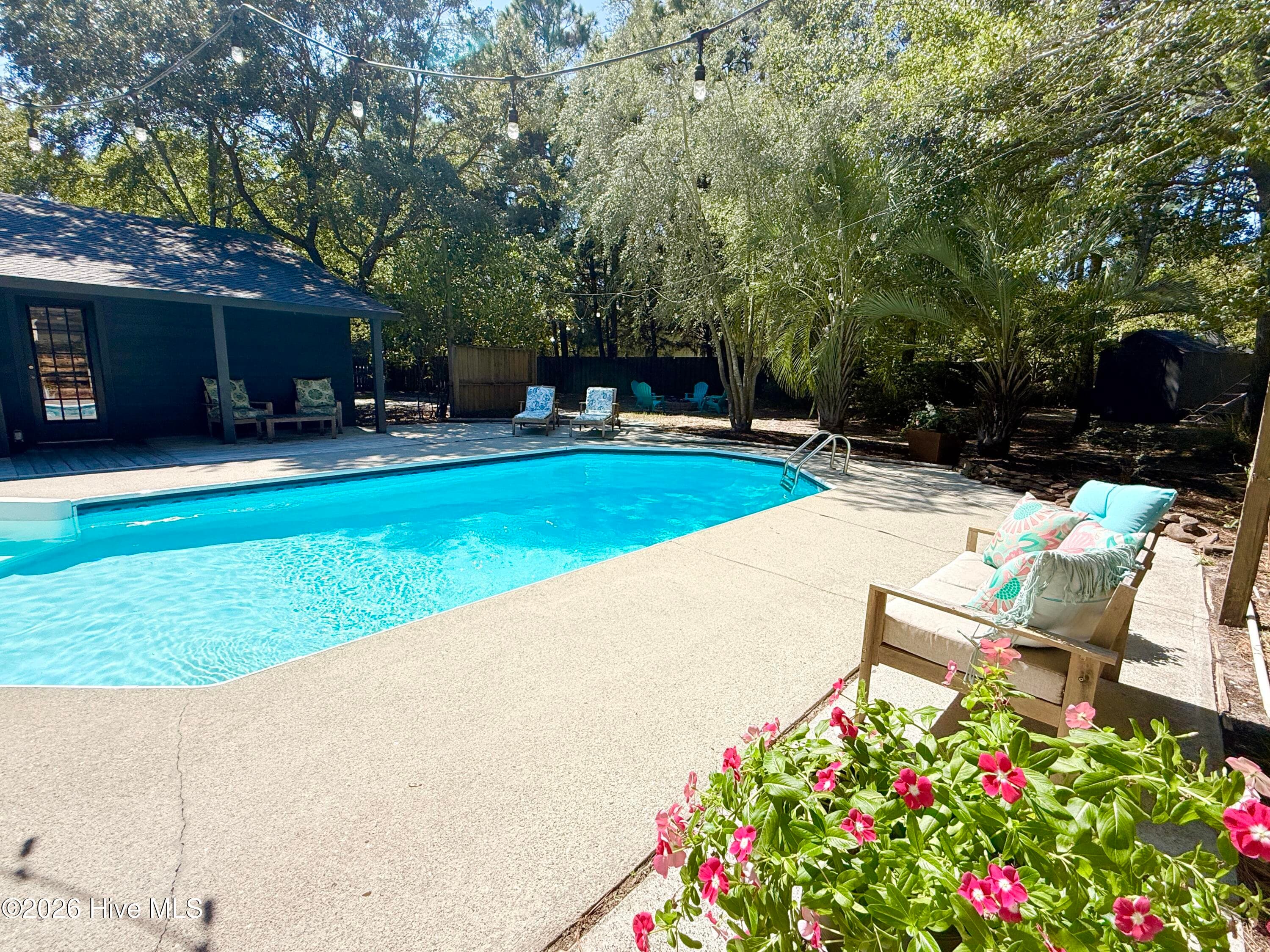 Beautiful setting! - 1001 Hunting Ridge Road, Wilmington, NC 28412