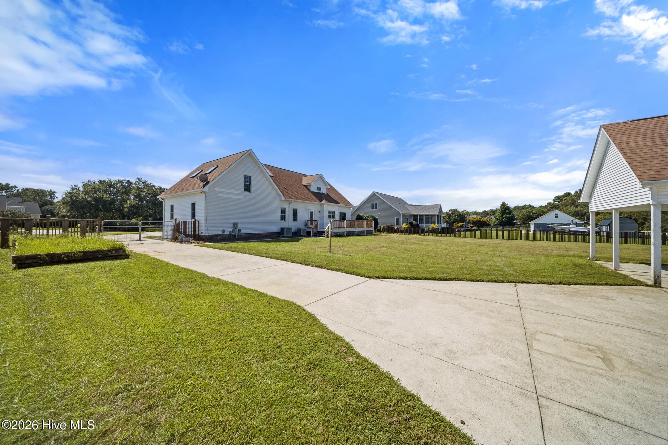 Single Family Residence at 117 Middle Point Road, Hampstead, NC 28443, photo 77 of 86