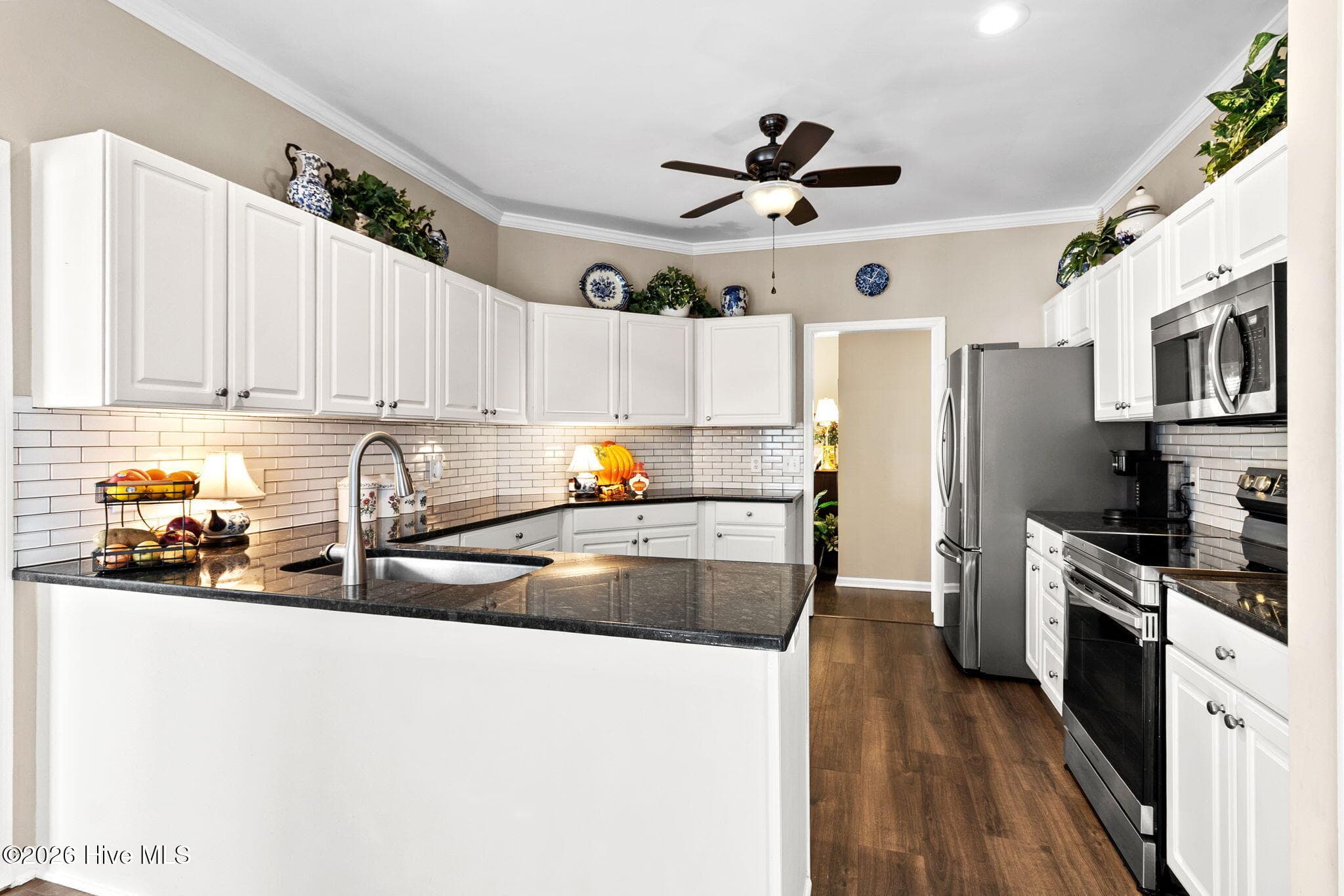 Single Family Residence at 2 Fur Court E, Pinehurst, NC 28374, photo 12 of 31