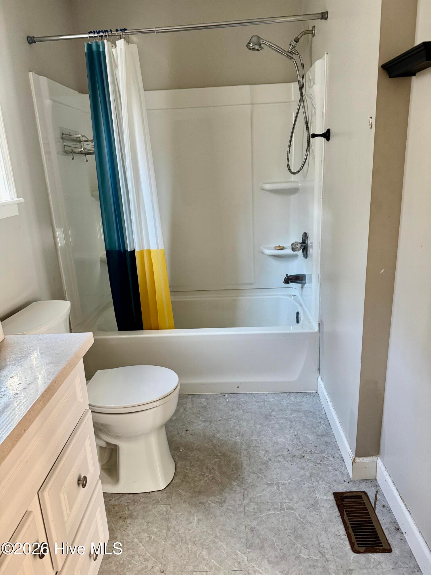 Single Family Residence at 201 Aleo First Street, Rockingham, NC 28379, photo 6 of 17