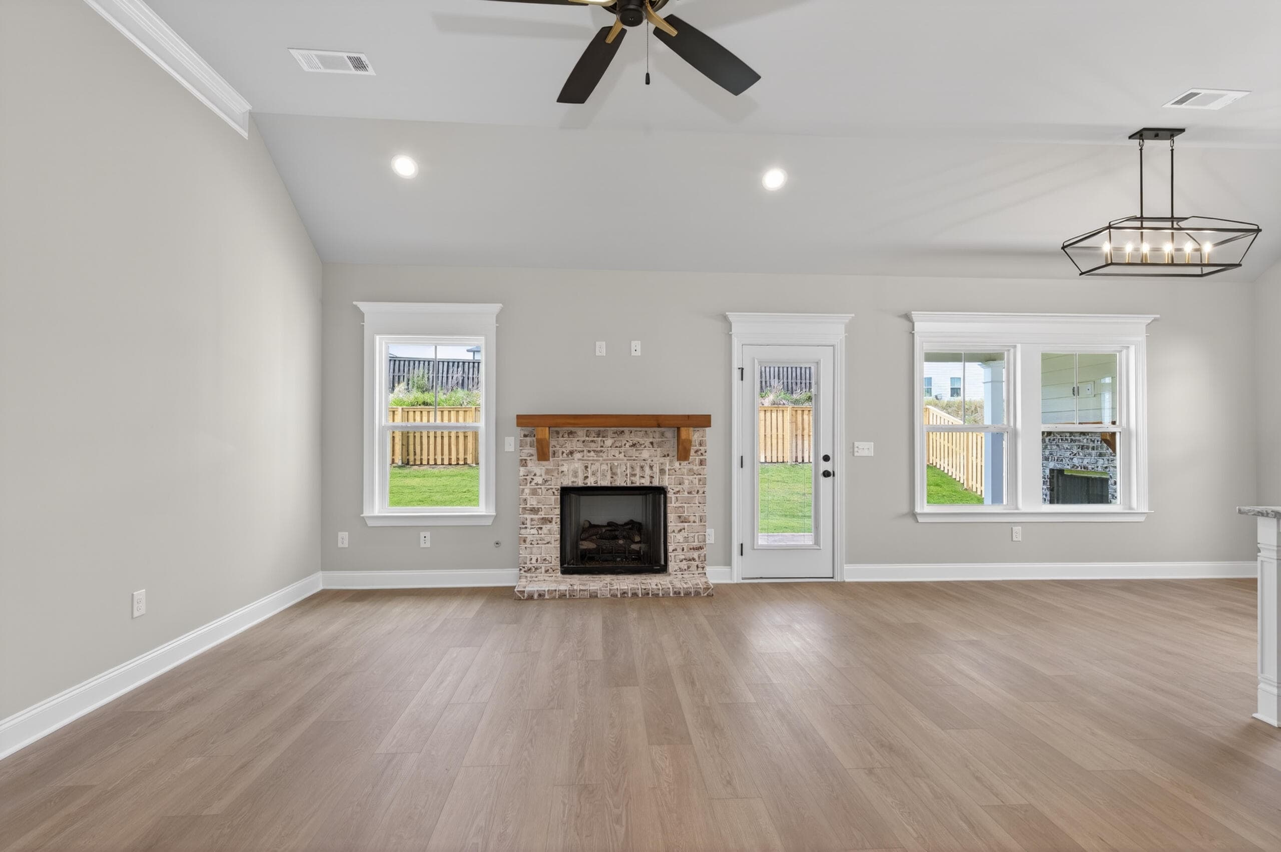 Single Family Residence at 827 Sparrow Point Ave, Evans, GA 30809, photo 19 of 41