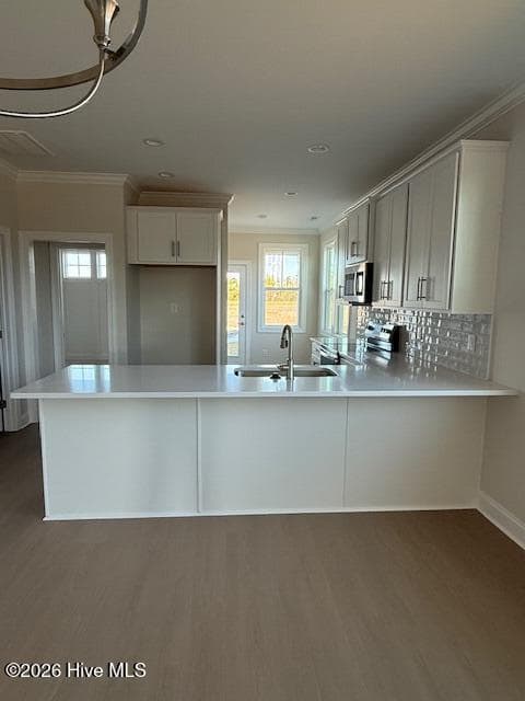 Single Family Residence at 102 Golden Finch Drive, Beaufort, NC 28516, photo 9 of 93