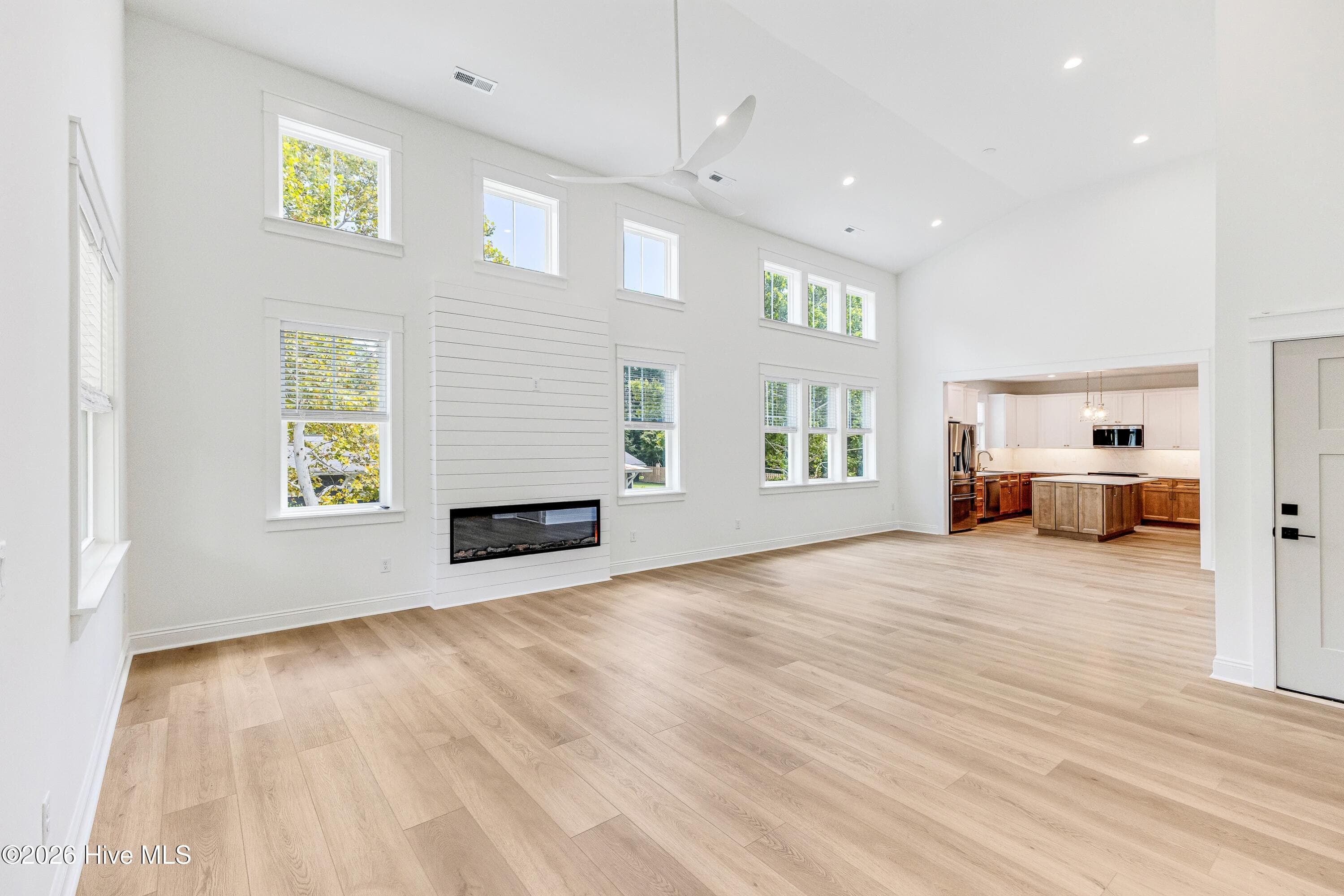 Single Family Residence at 203 Sand Dollar Lane, Hampstead, NC 28443, photo 18 of 63