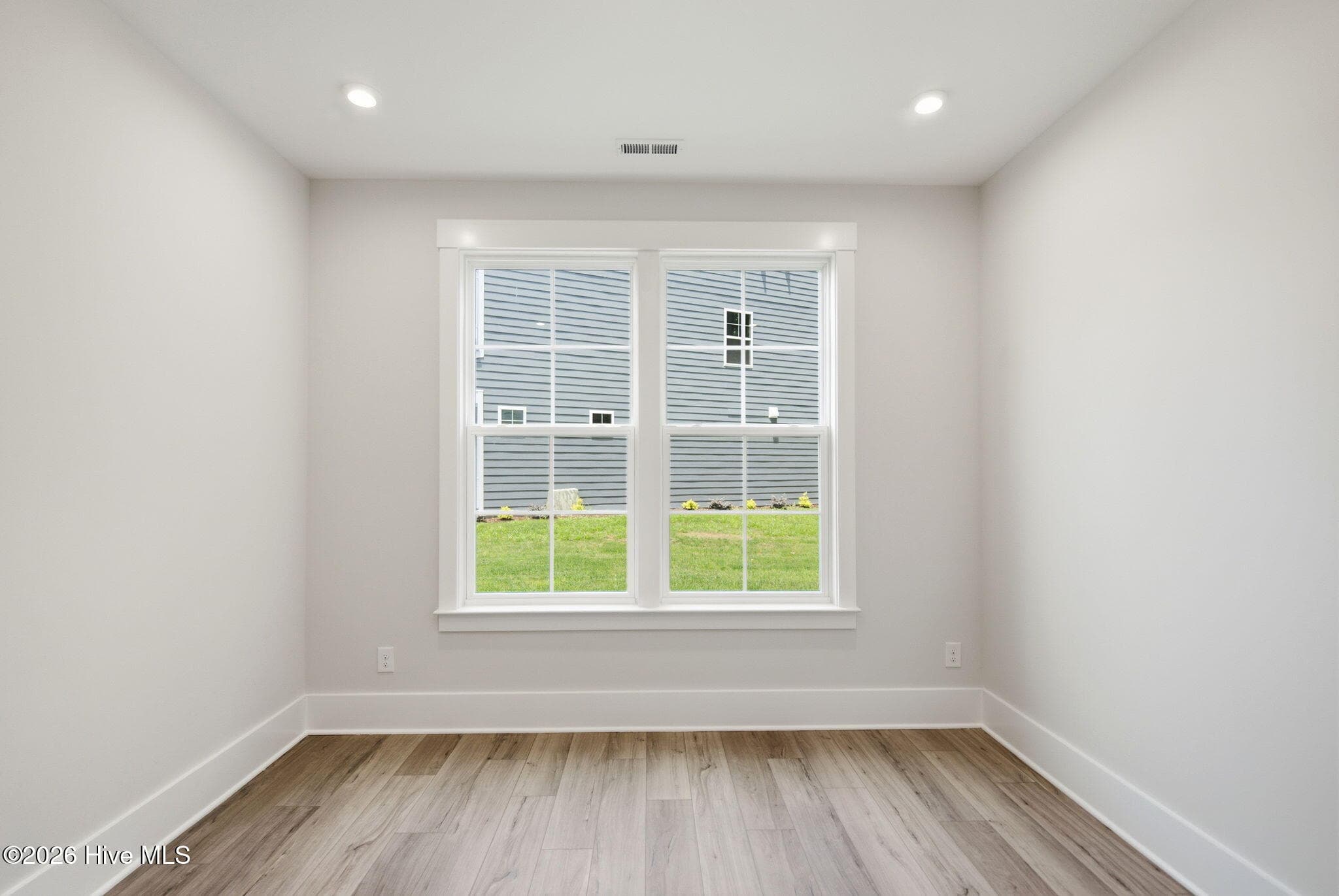 Single Family Residence at 1024 Doe Place, Wilmington, NC 28409, photo 10 of 57
