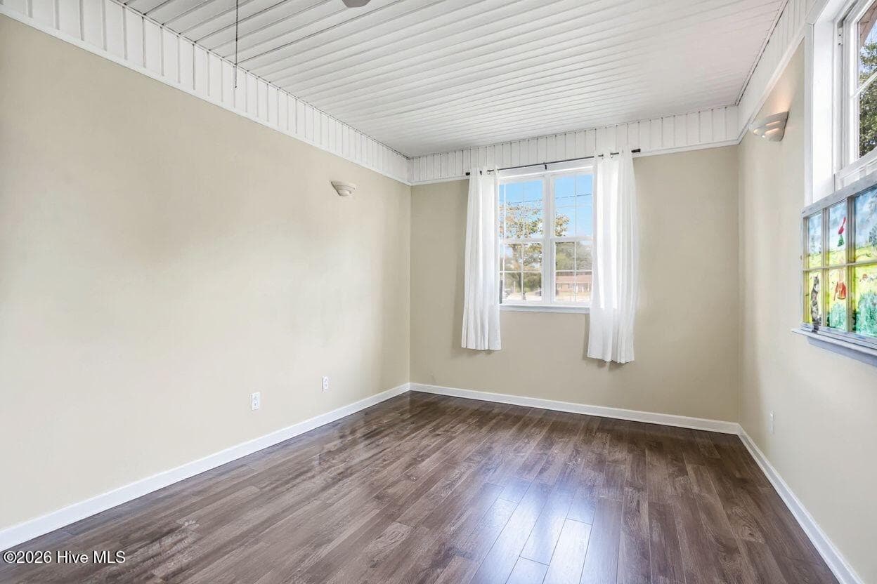 Single Family Residence at 710 N College Road, Wilmington, NC 28405, photo 4 of 36