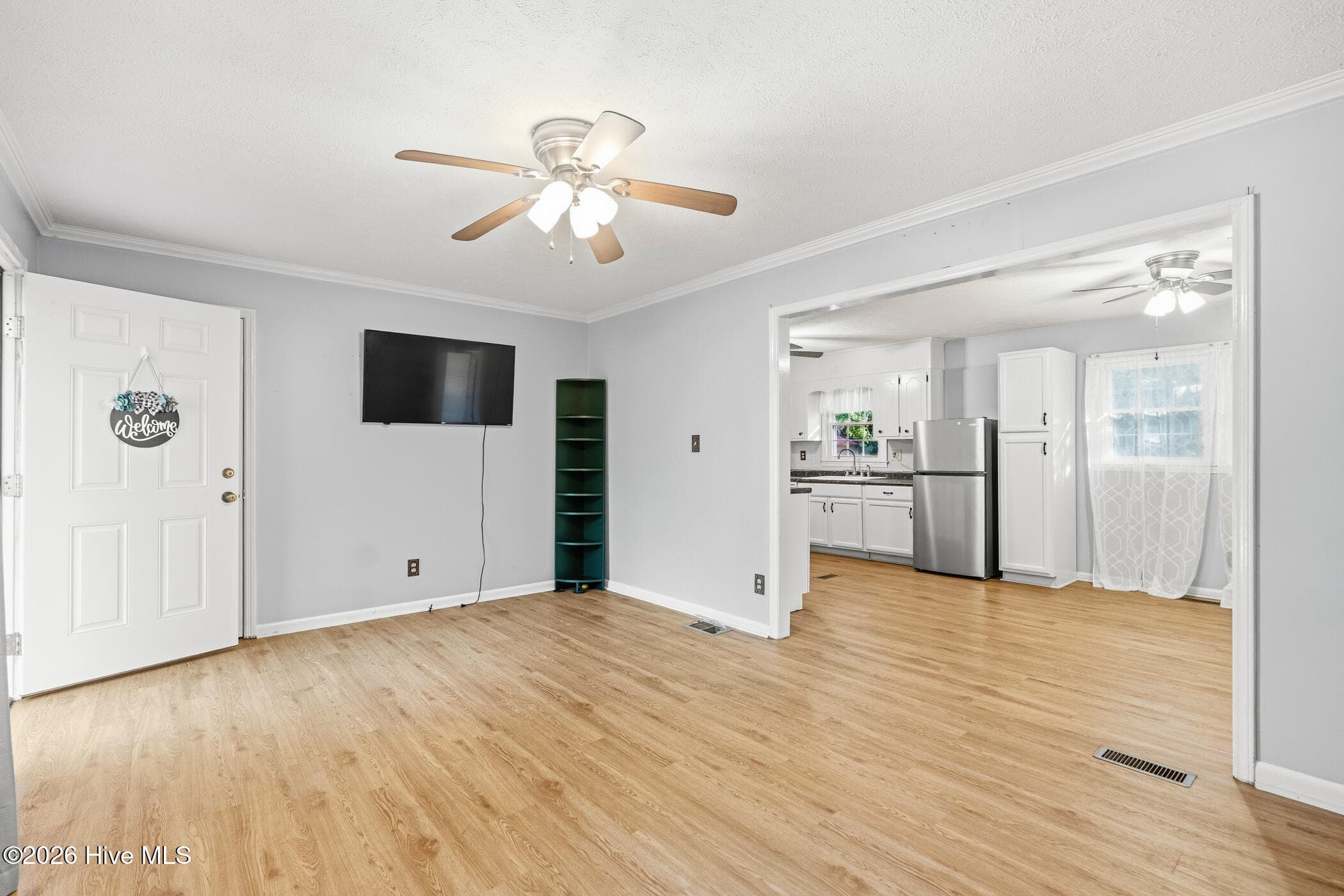 Single Family Residence at 1002 Jefferson Street, Hamlet, NC 28345, photo 12 of 25