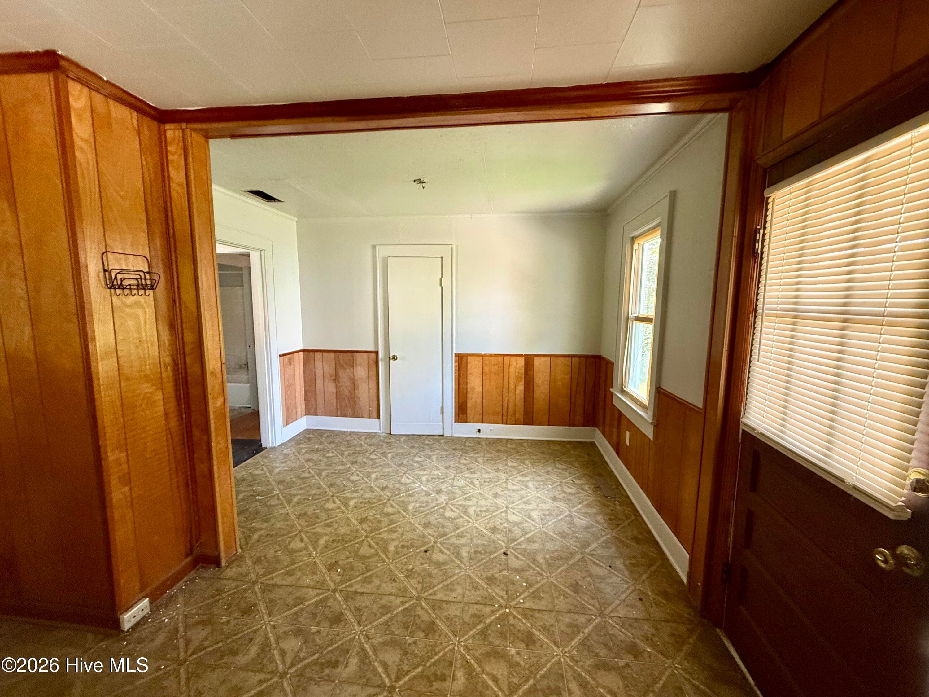 100 Plymouth Street, Williamston, NC 27892