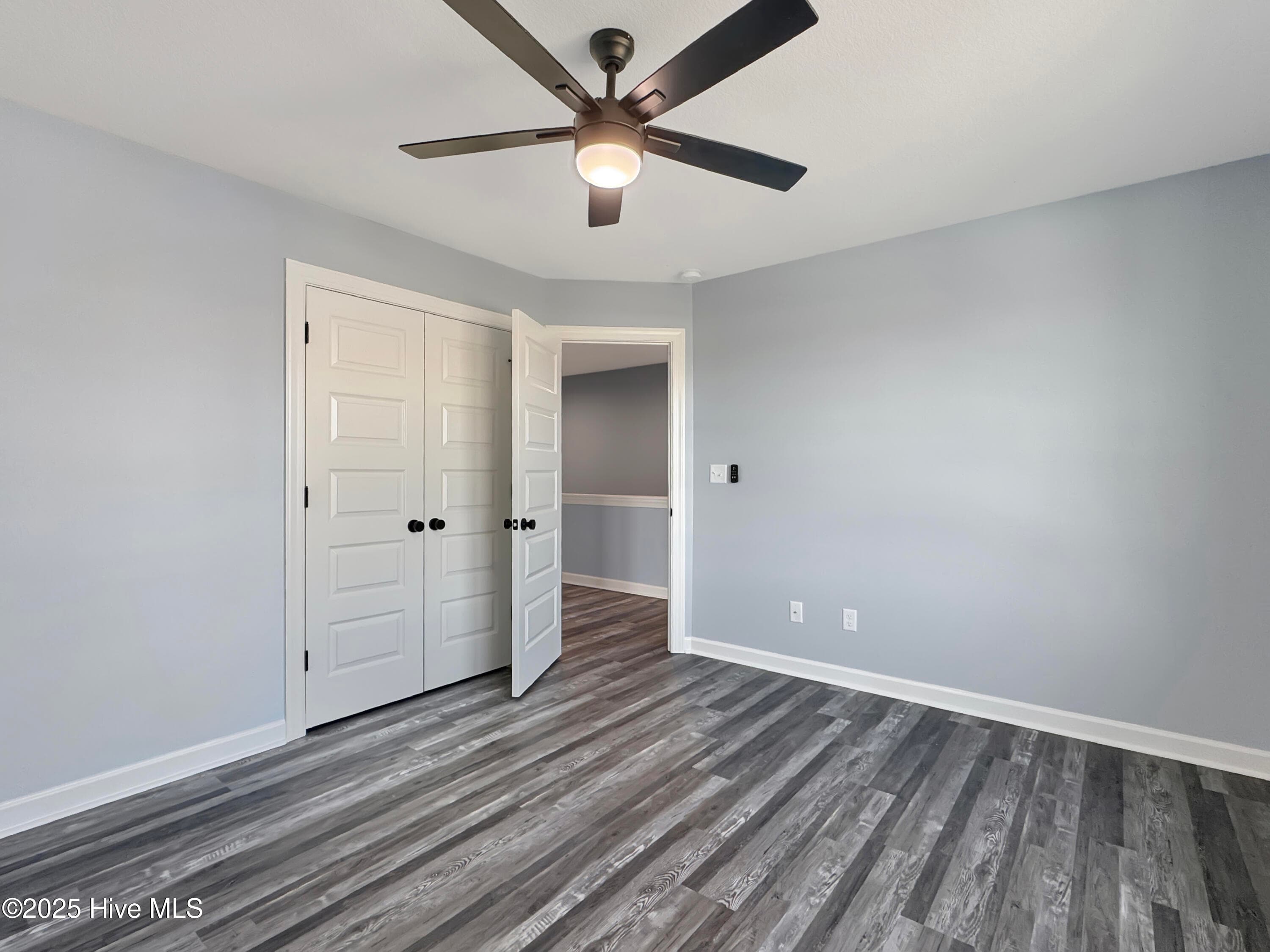 Single Family Residence at 333 Staysail Drive, Elizabeth City, NC 27909, photo 2 of 2