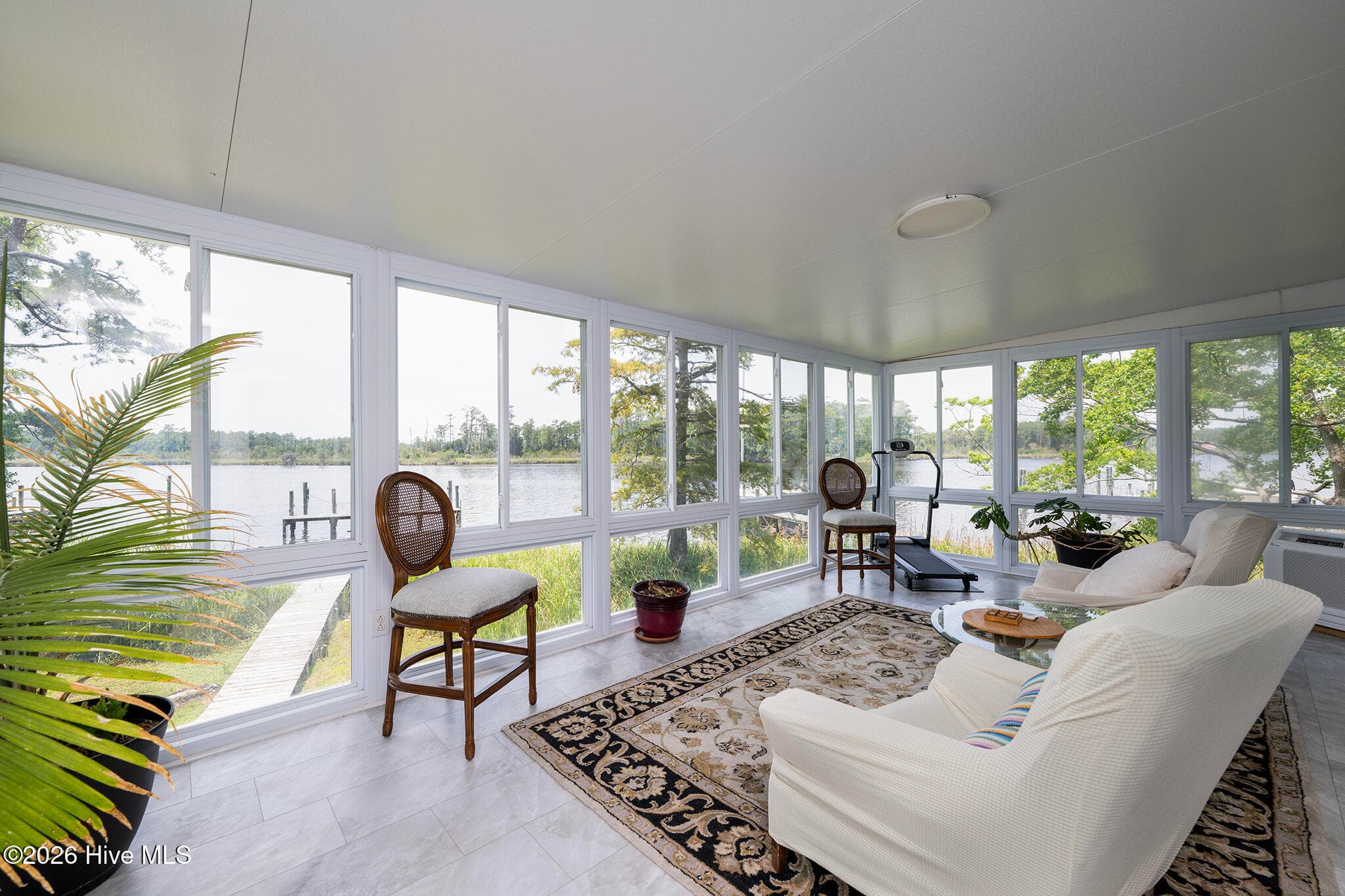 Sunroom with Amazing Water Views - 5616 Gondolier Drive, New Bern, NC 28560