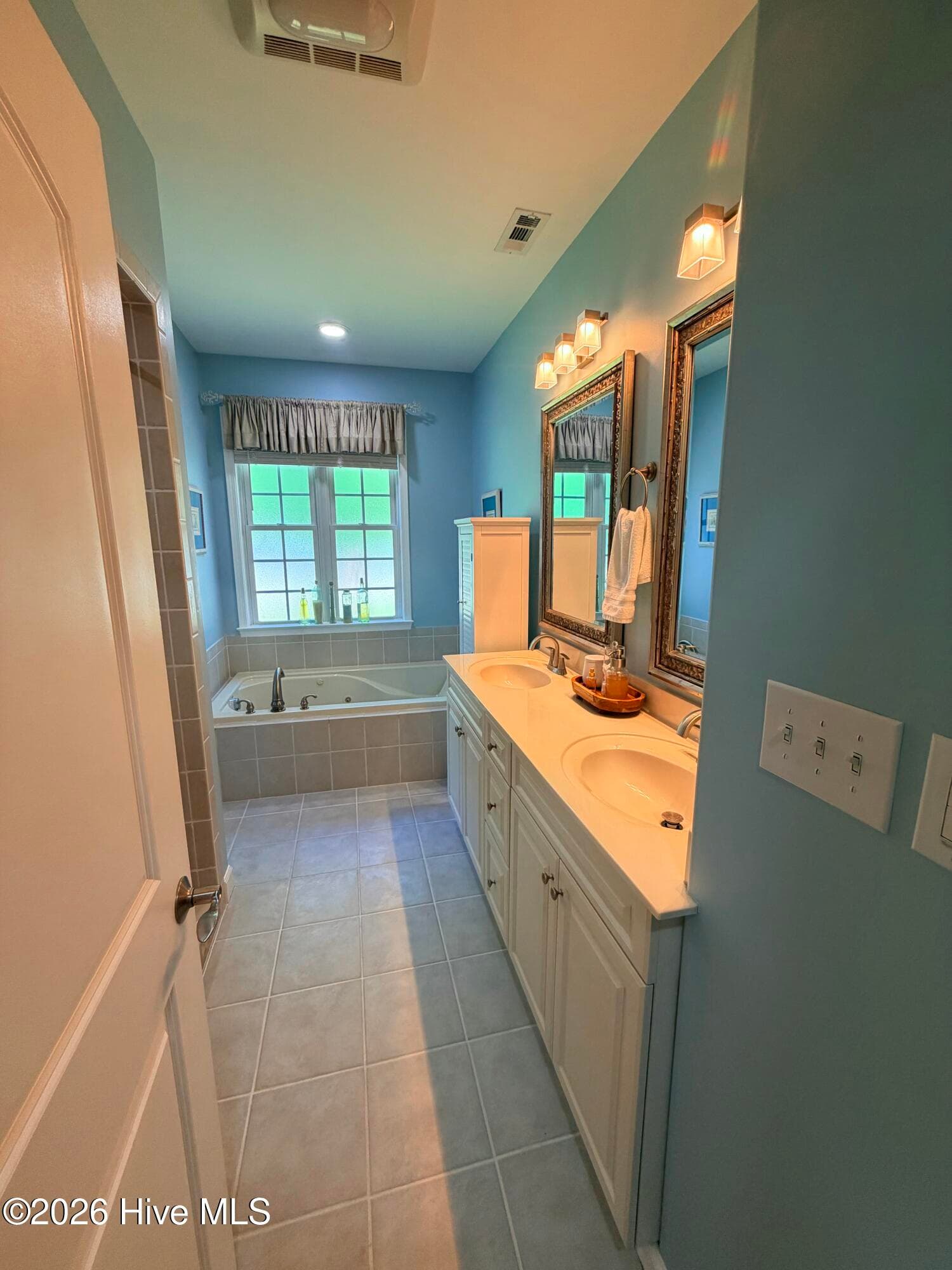 Single Family Residence at 1926 Snowy Egret Drive, Morehead City, NC 28557, photo 103 of 164