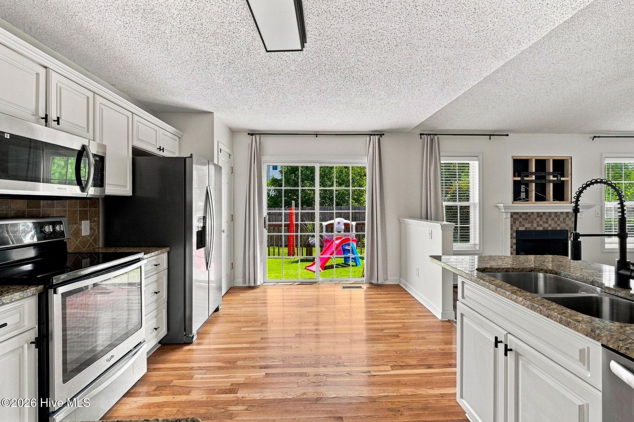 Single Family Residence at 204 Savannah Garden Drive, Carthage, NC 28327, photo 12 of 34