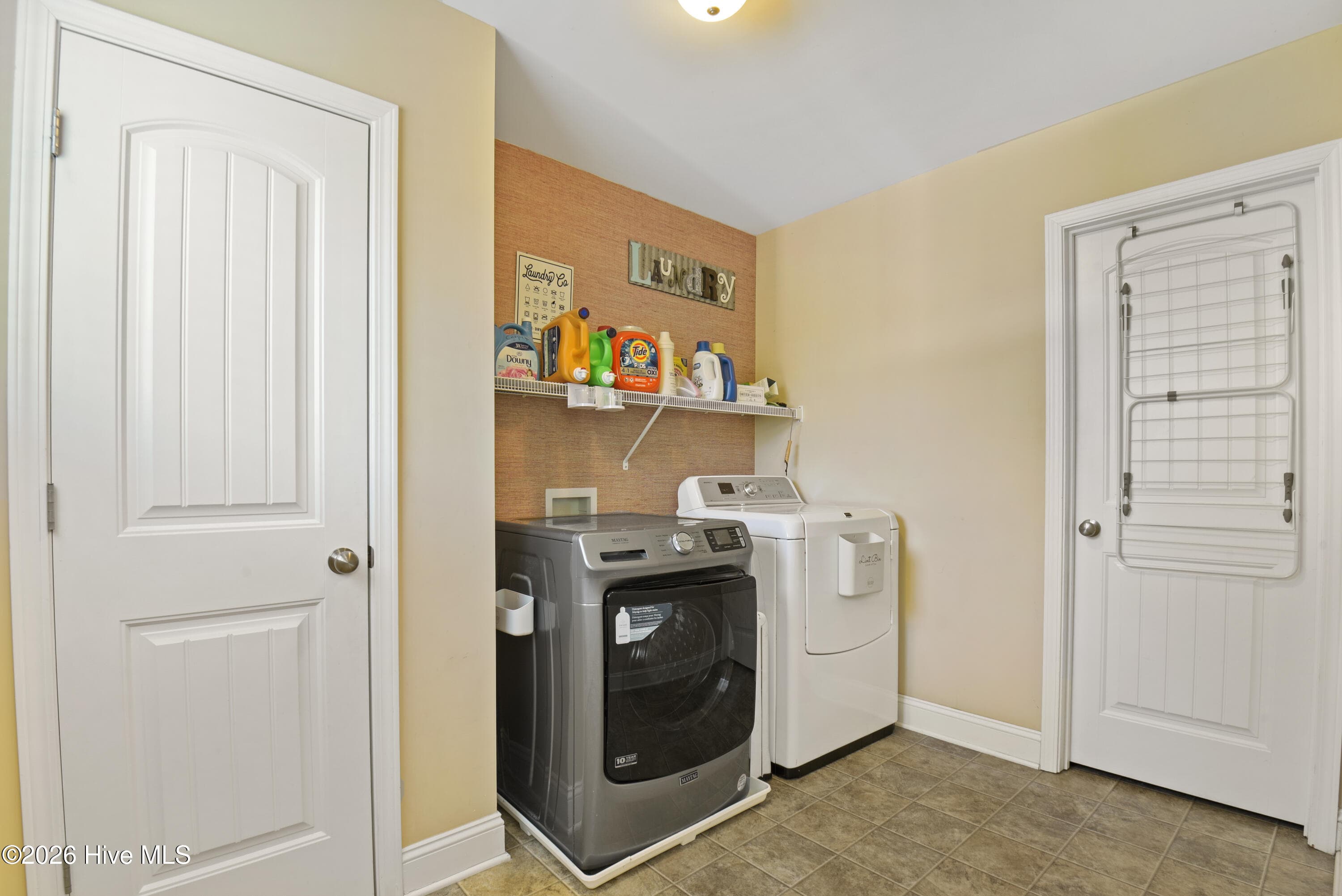 Single Family Residence at 143 Cornel Lane, Hampstead, NC 28443, photo 30 of 38