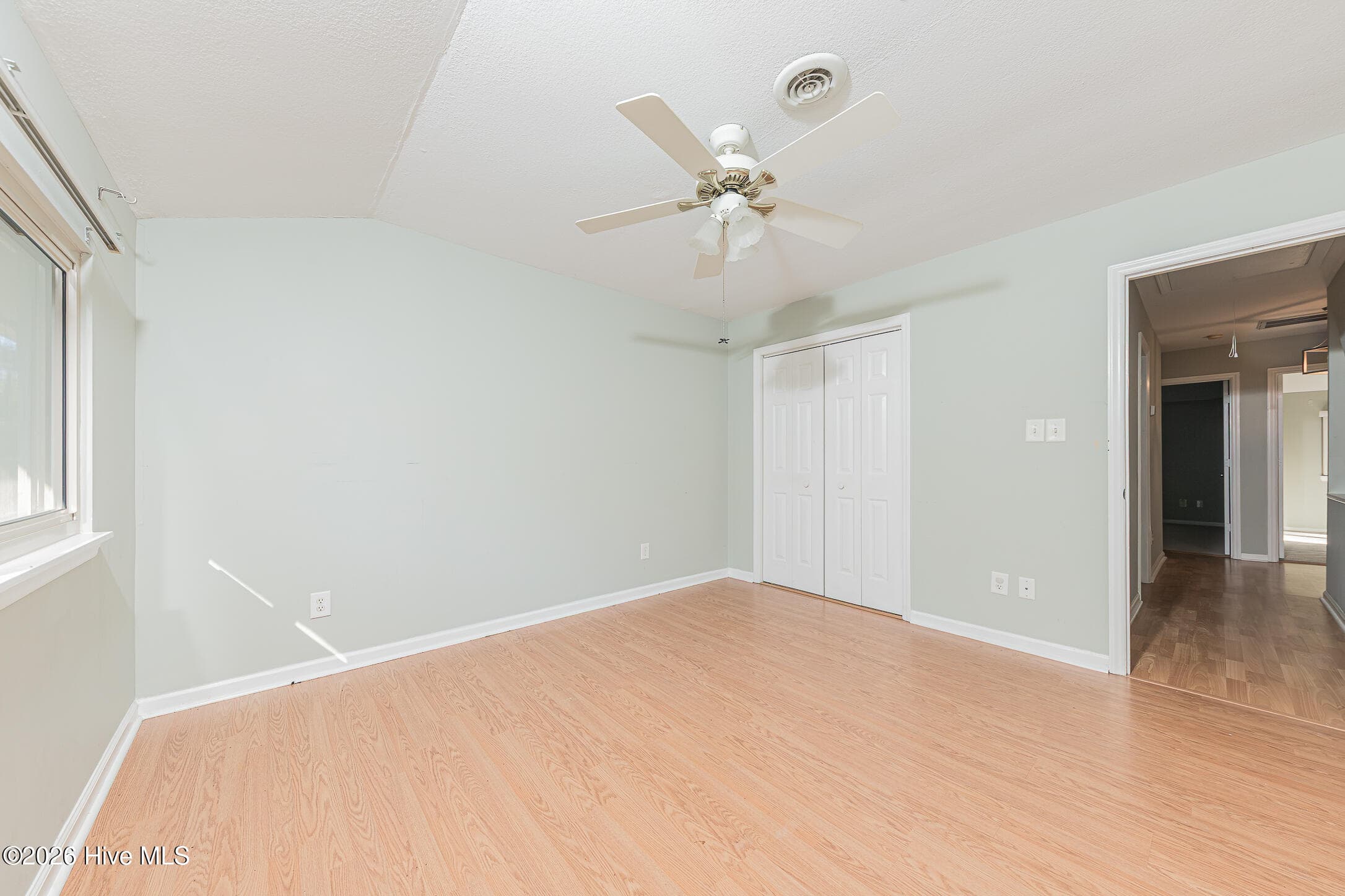 Townhouse at 97 Quarterdeck, New Bern, NC 28562, photo 41 of 71