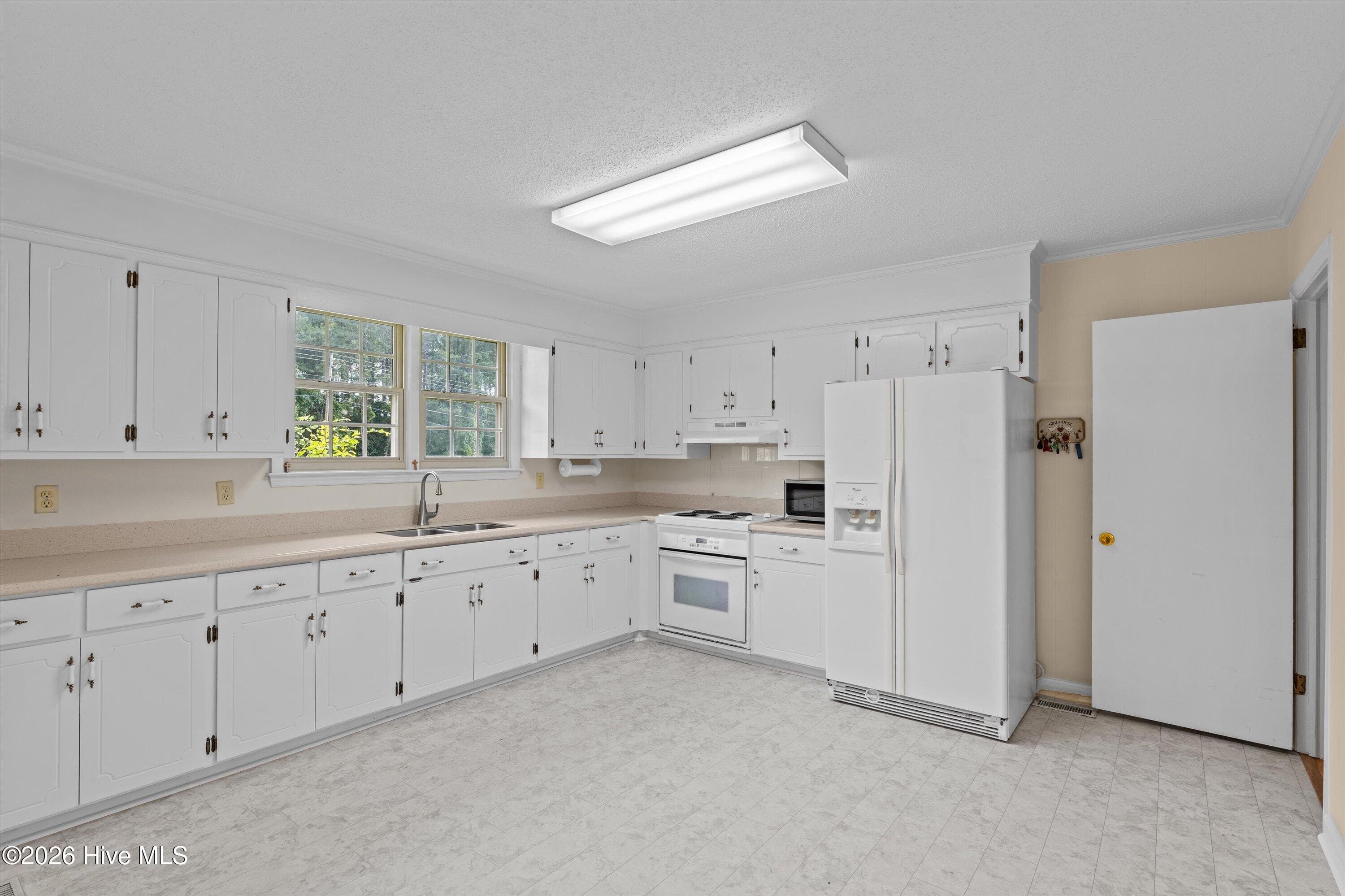 Single Family Residence at 6370 Columbia Road, Appling, GA 30802, photo 14 of 36
