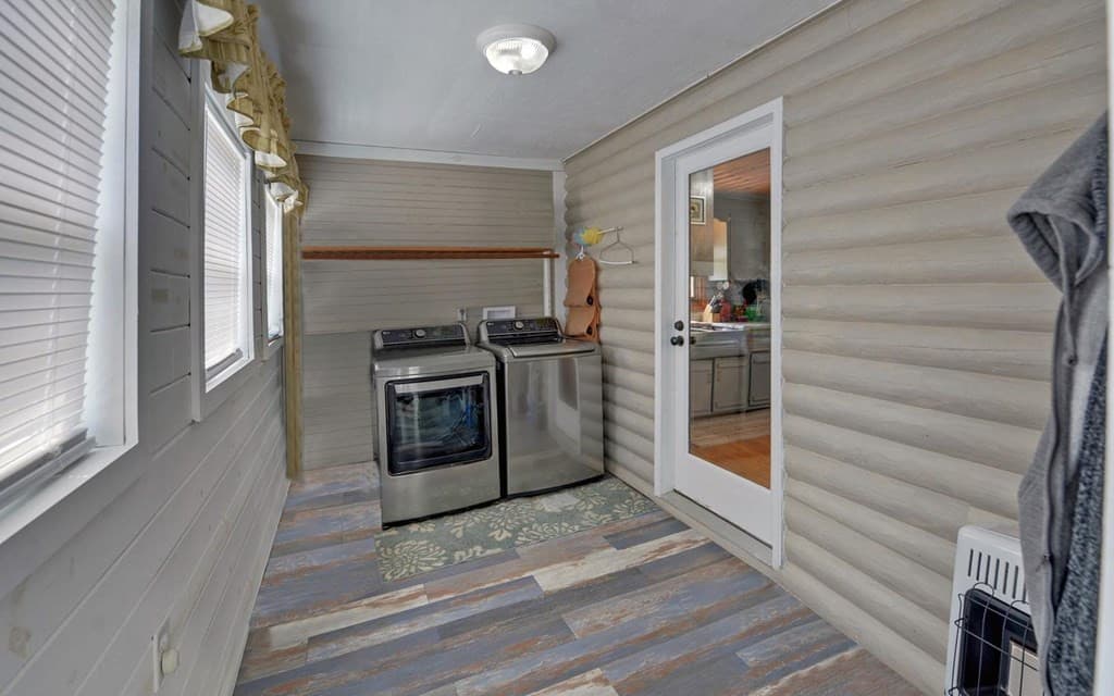 Single Family Residence at 440 Beaver Ridge Road, Murphy, NC 28906, photo 4 of 4