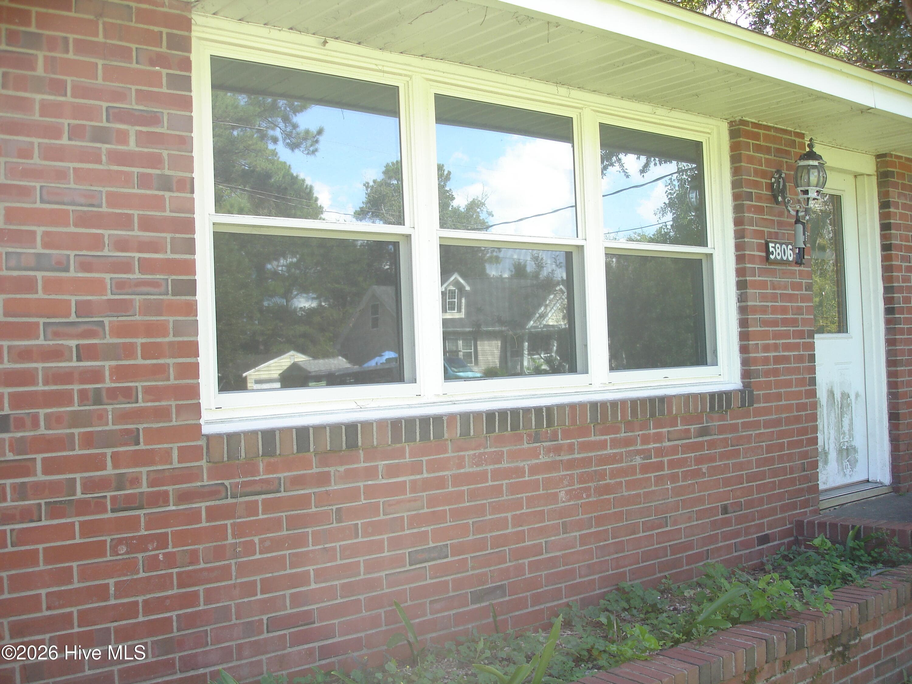 Single Family Residence at 5806 Roseland Drive, Wilmington, NC 28409, photo 12 of 38