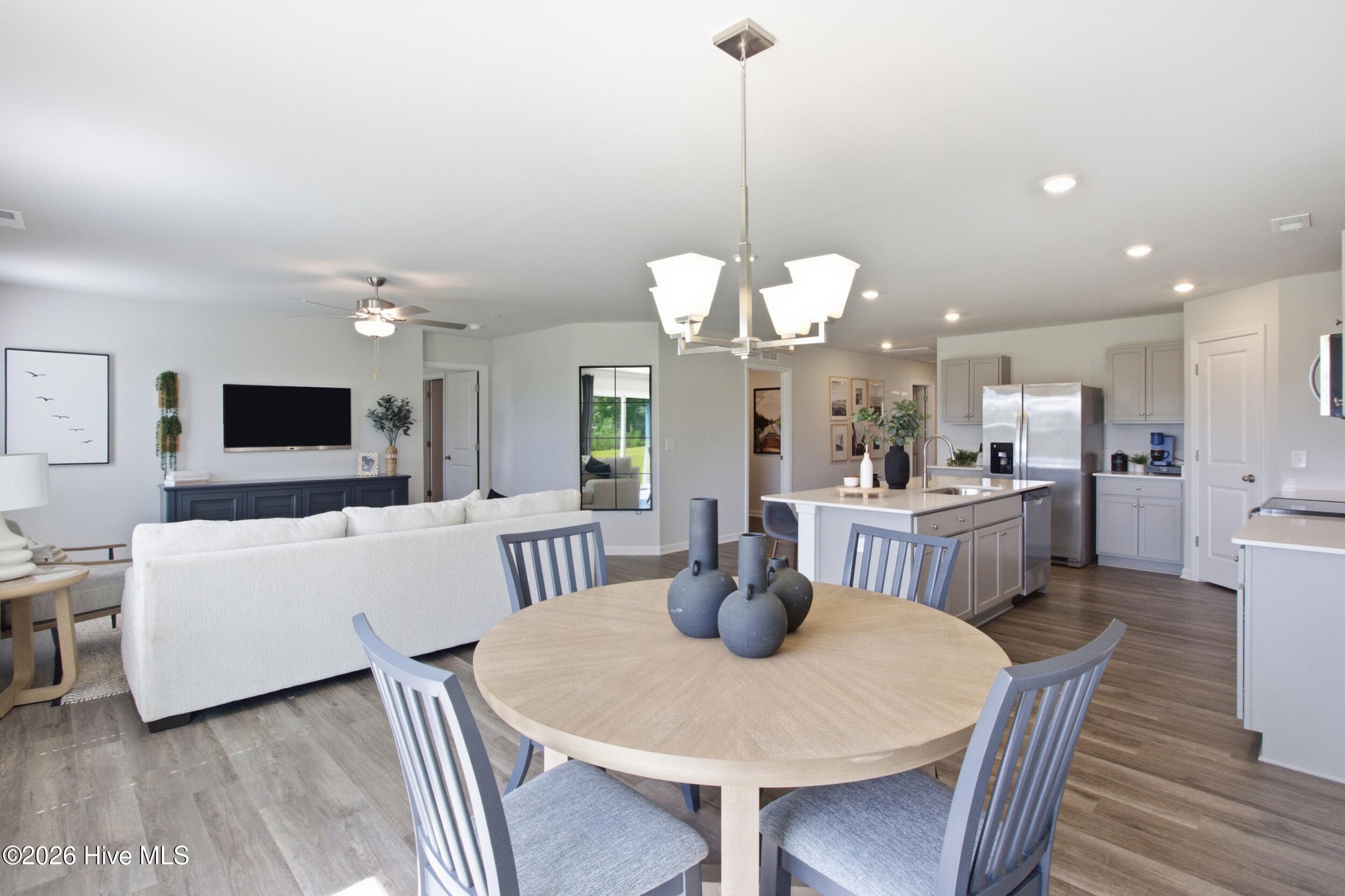 Single Family Residence at 169 N Squires Lane, Richlands, NC 28574, photo 24 of 40