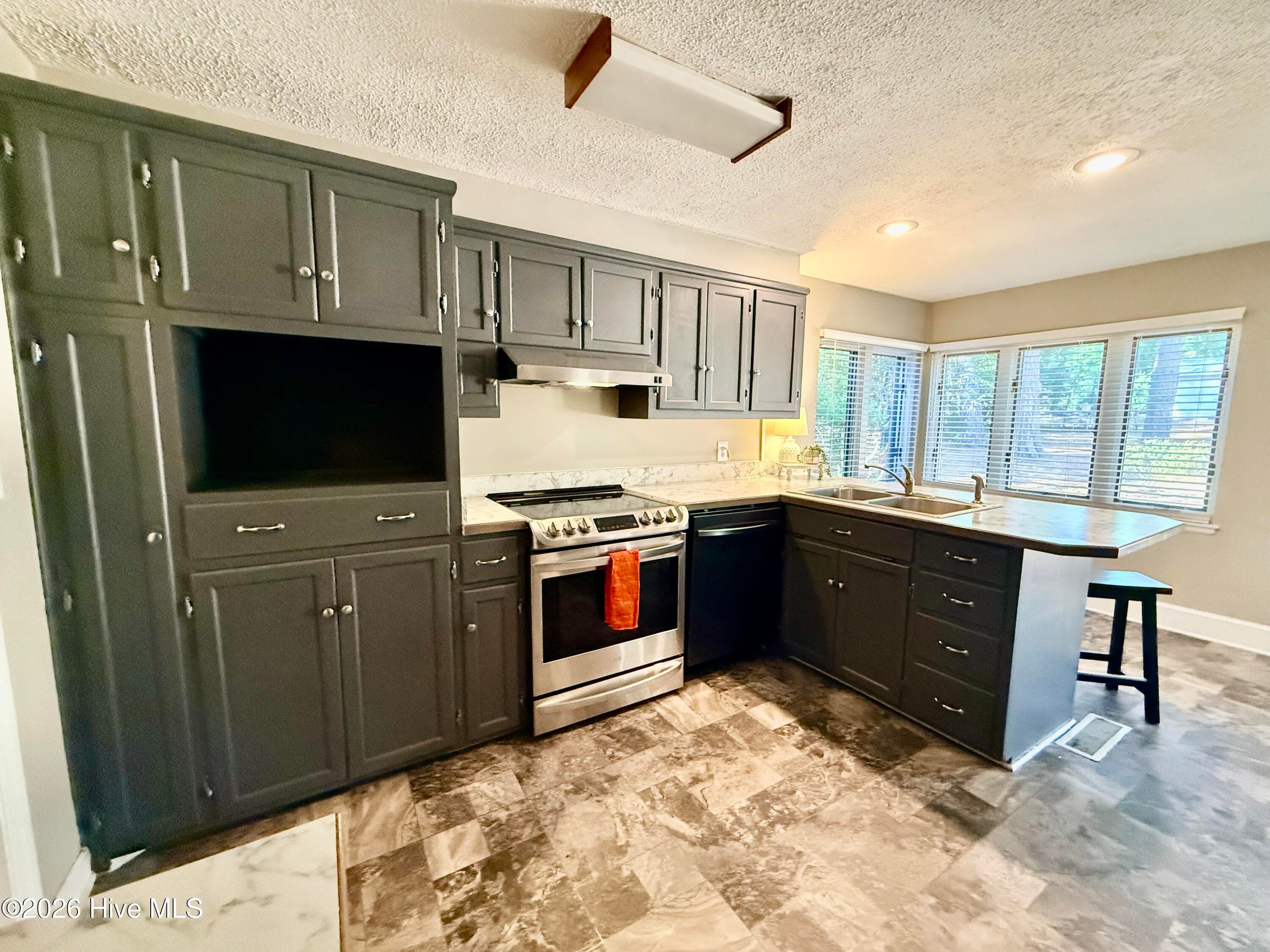 Single Family Residence at 1333 Carolina Drive, Rockingham, NC 28379, photo 6 of 32