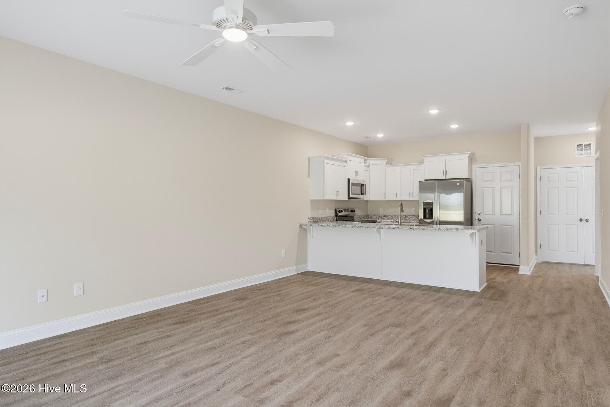 Townhouse at 303 Coastal Reef Court, Holly Ridge, NC 28445, photo 8 of 25