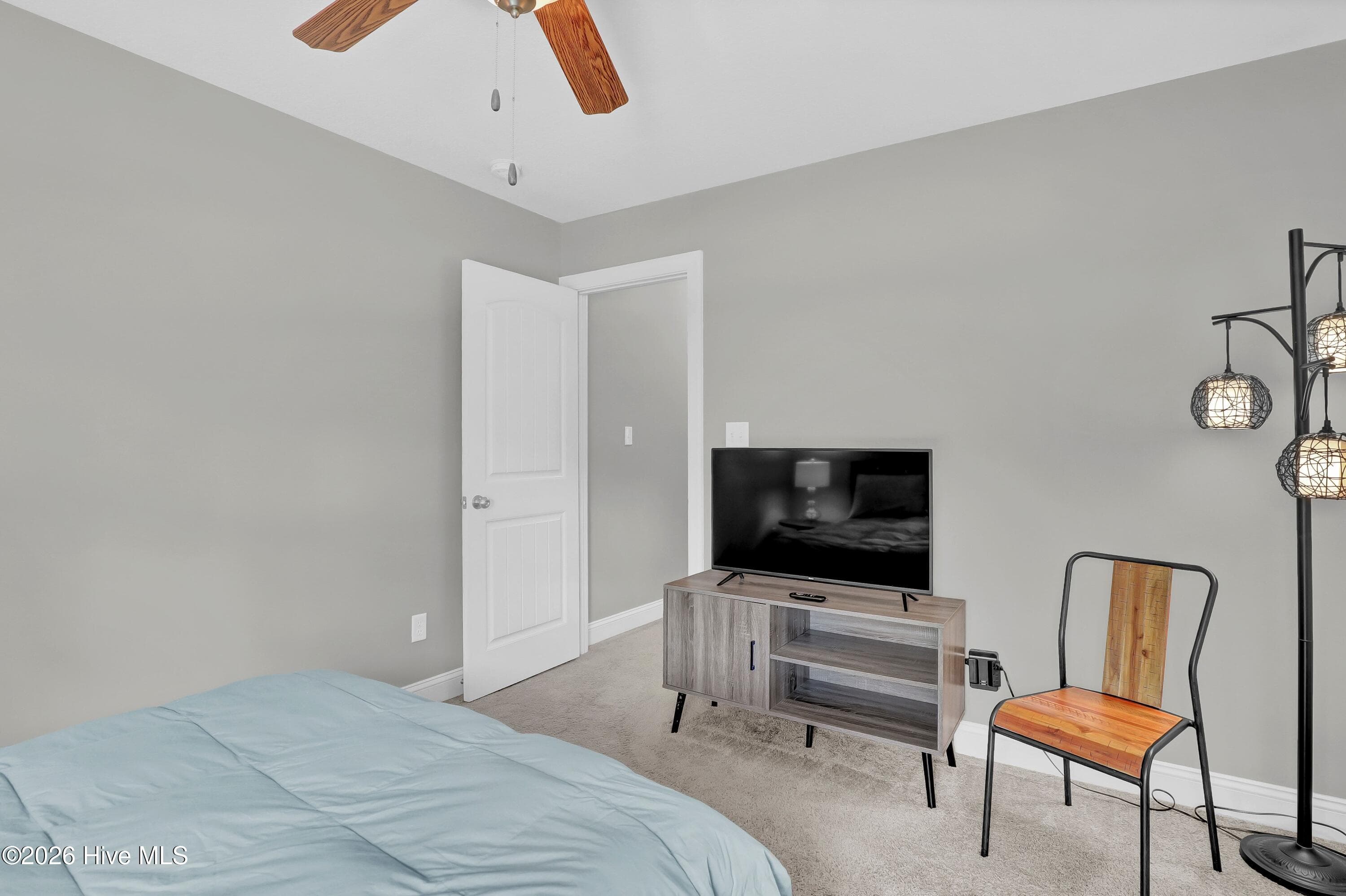 Townhouse at 123 W Murrow Lane, Jacksonville, NC 28546, photo 18 of 25