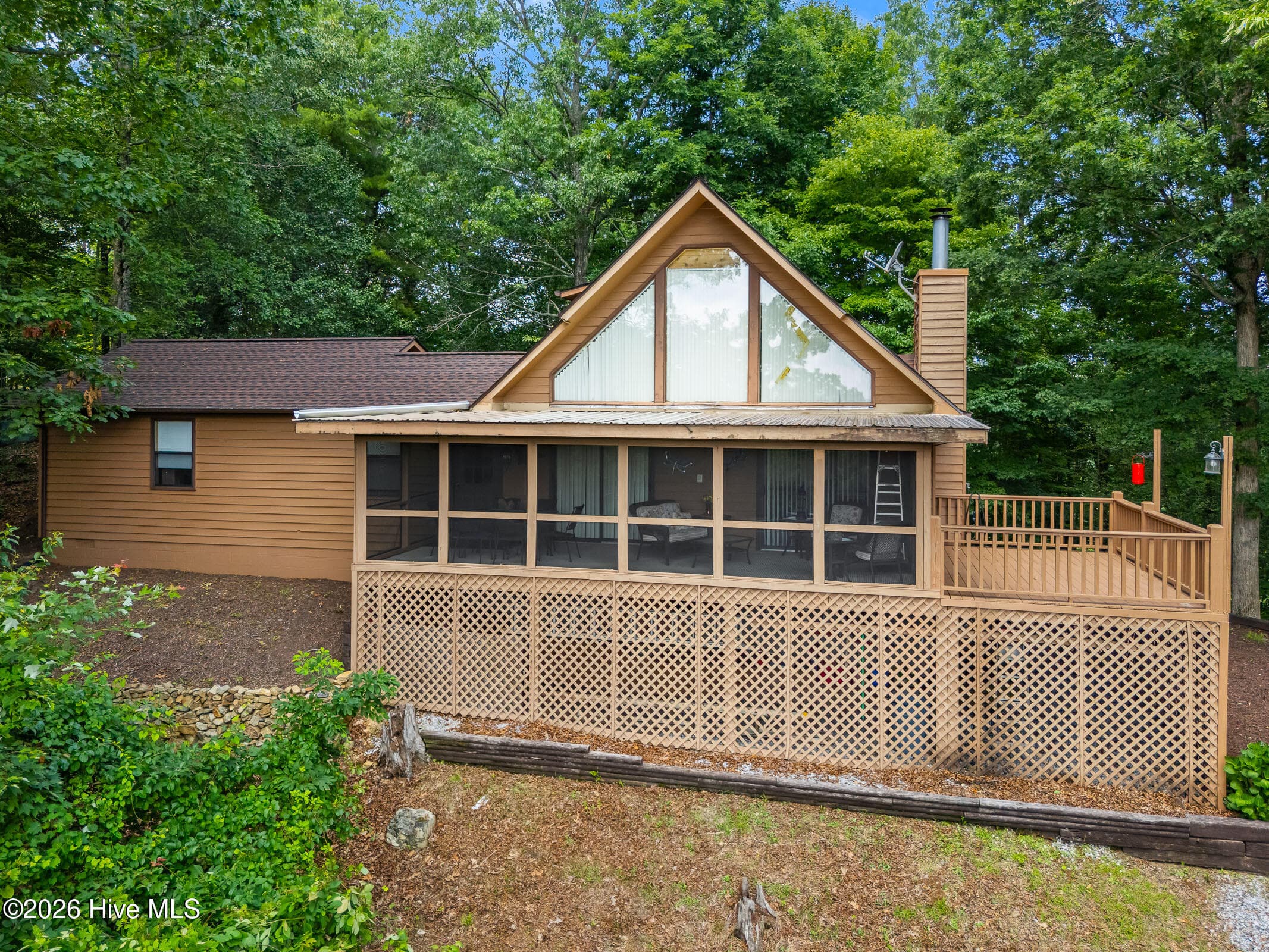 Single Family Residence at 620 Cardinal Road, Murphy, NC 28906, photo 2 of 70